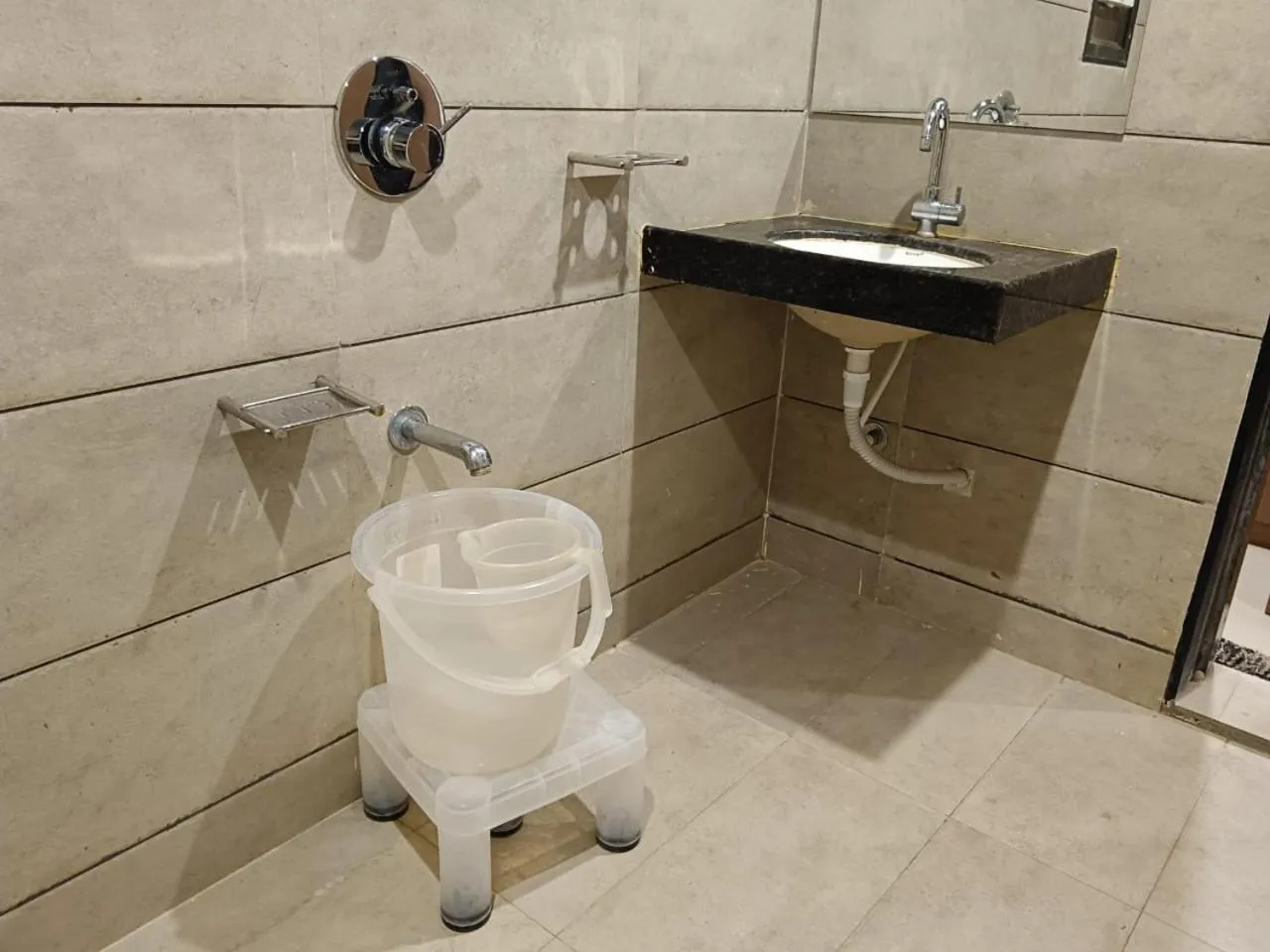 Bathroom in Hotel welcome somnath