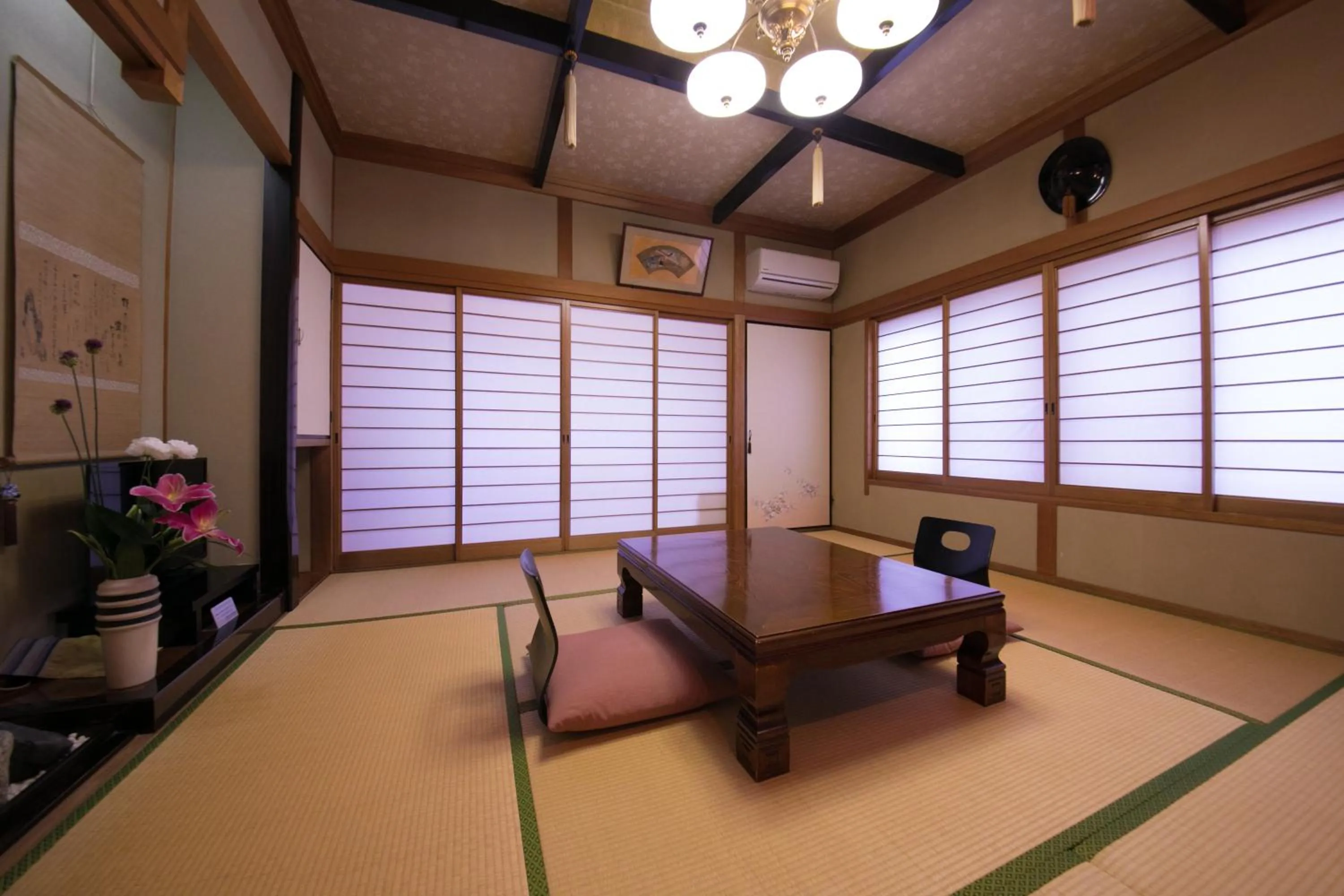 Photo of the whole room in Hotel Housenkaku