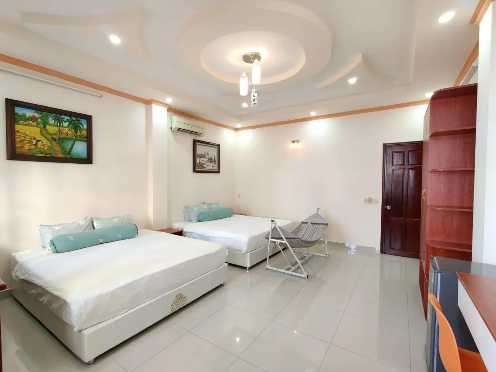 Family Room with Balcony in Winter Spring Homestay Center Family Room with Balcony in Winter Spring Homestay Center