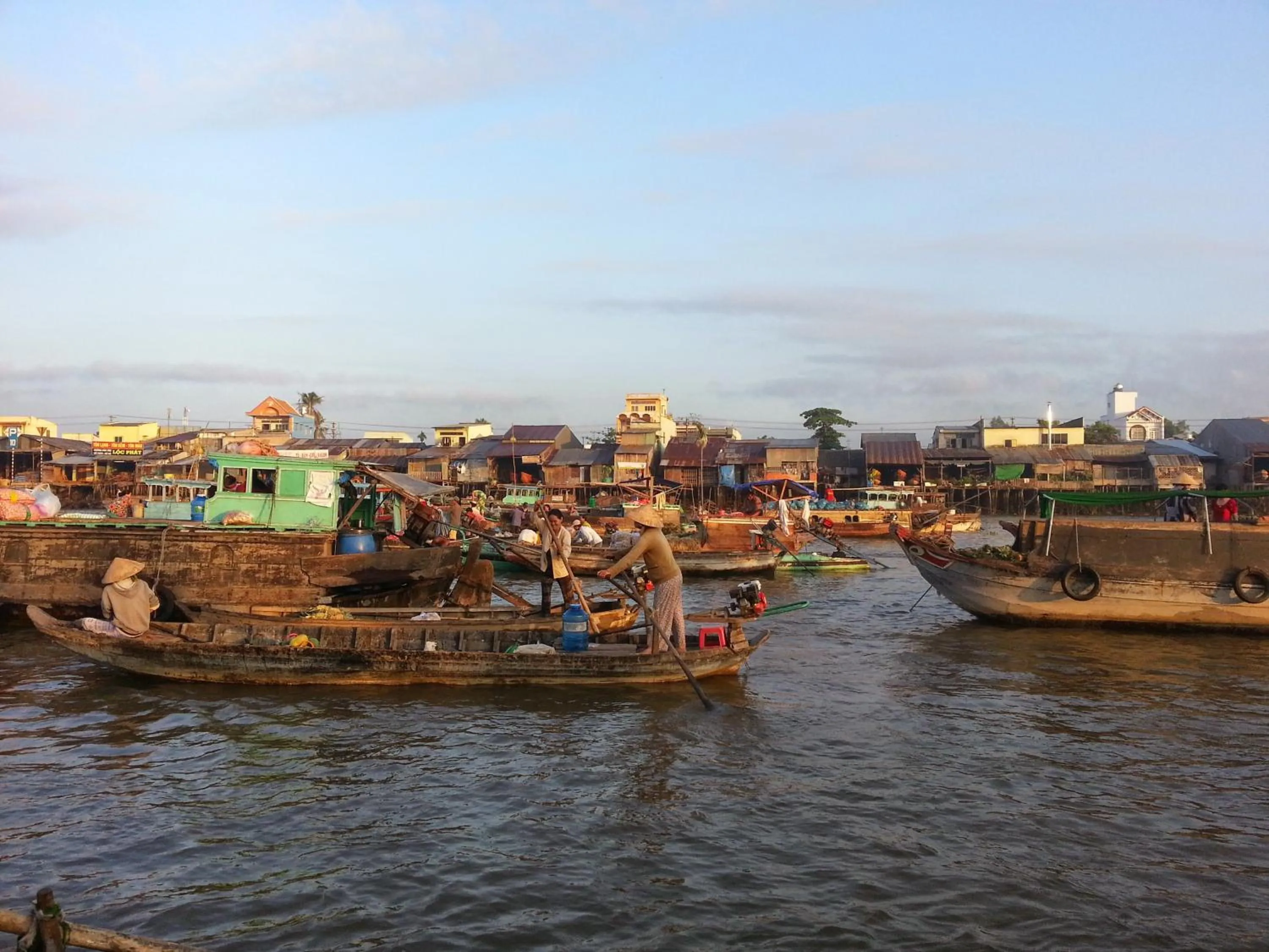 Neighbourhood in Winter Spring Homestay Center