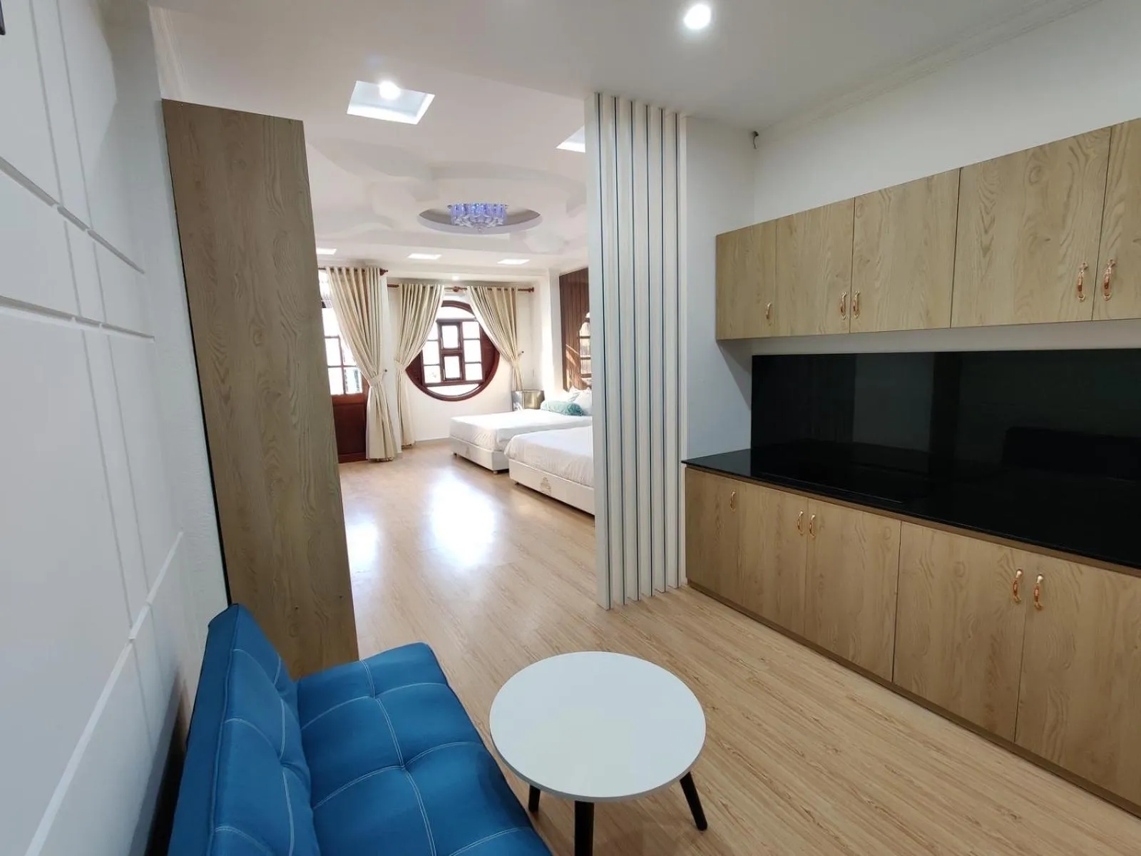 Seating area, Bed in Winter Spring Homestay Center