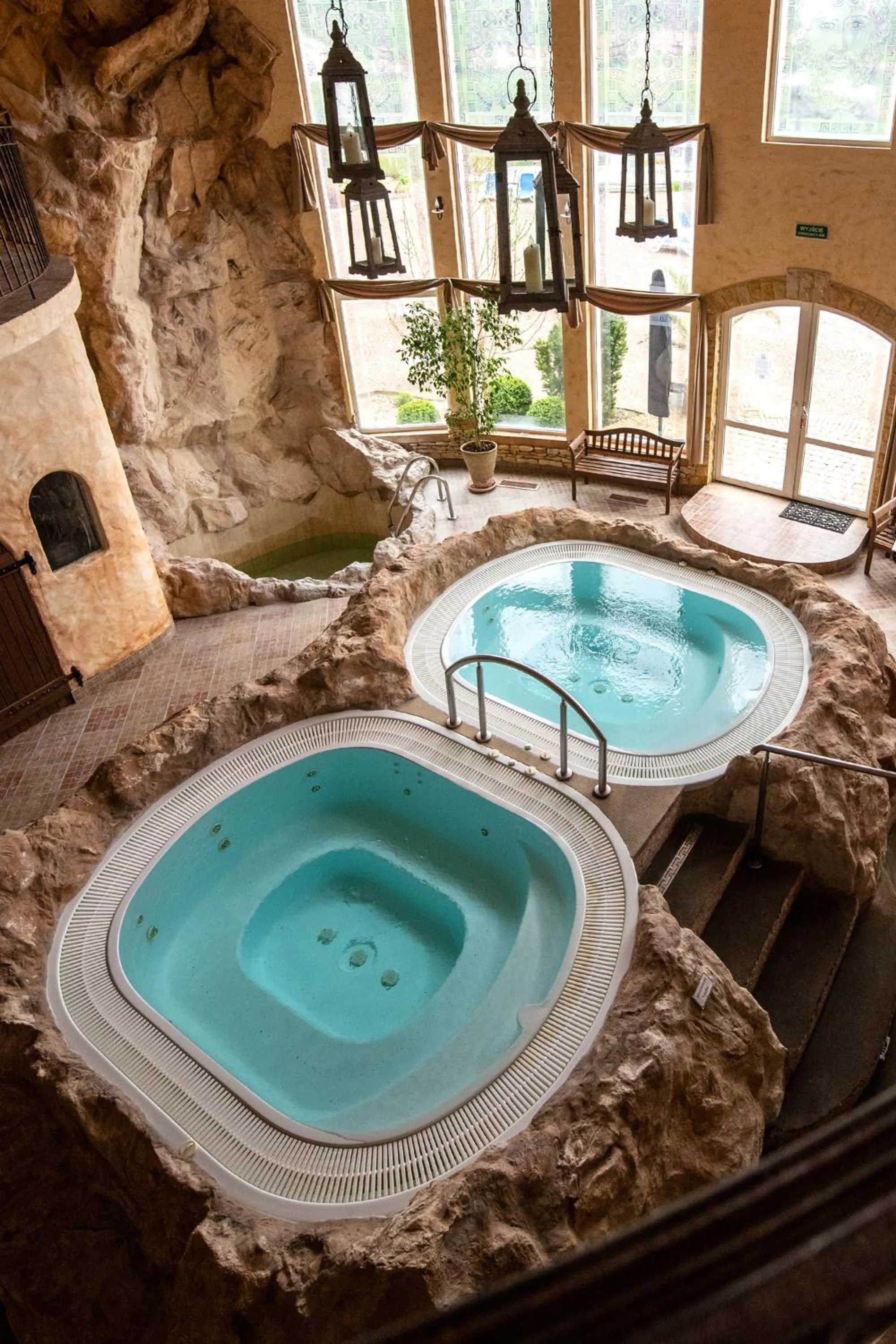 Hot Tub in Hotel Azzun Orient SPA&Wellness
