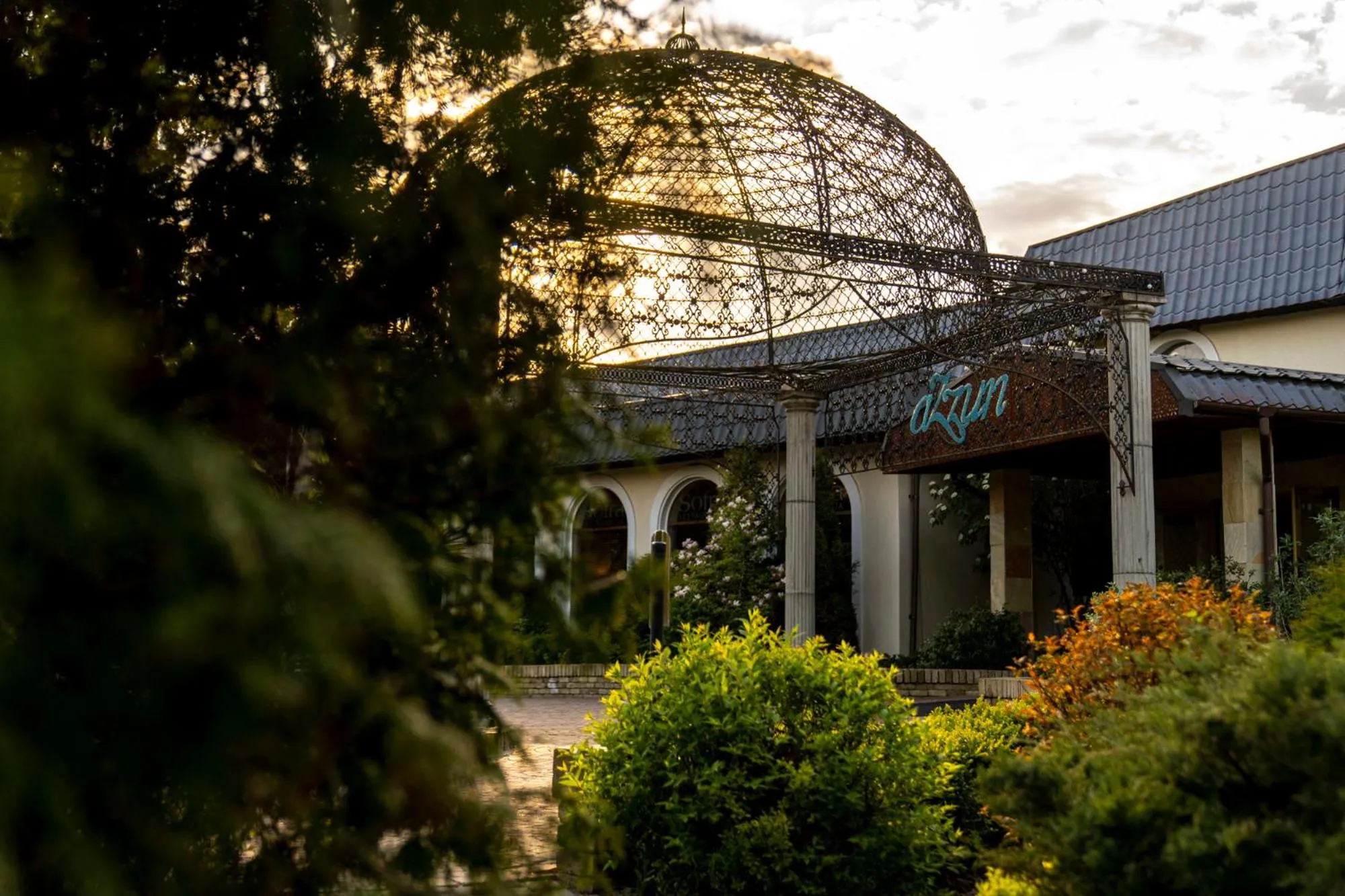 Property building in Hotel Azzun Orient SPA&Wellness