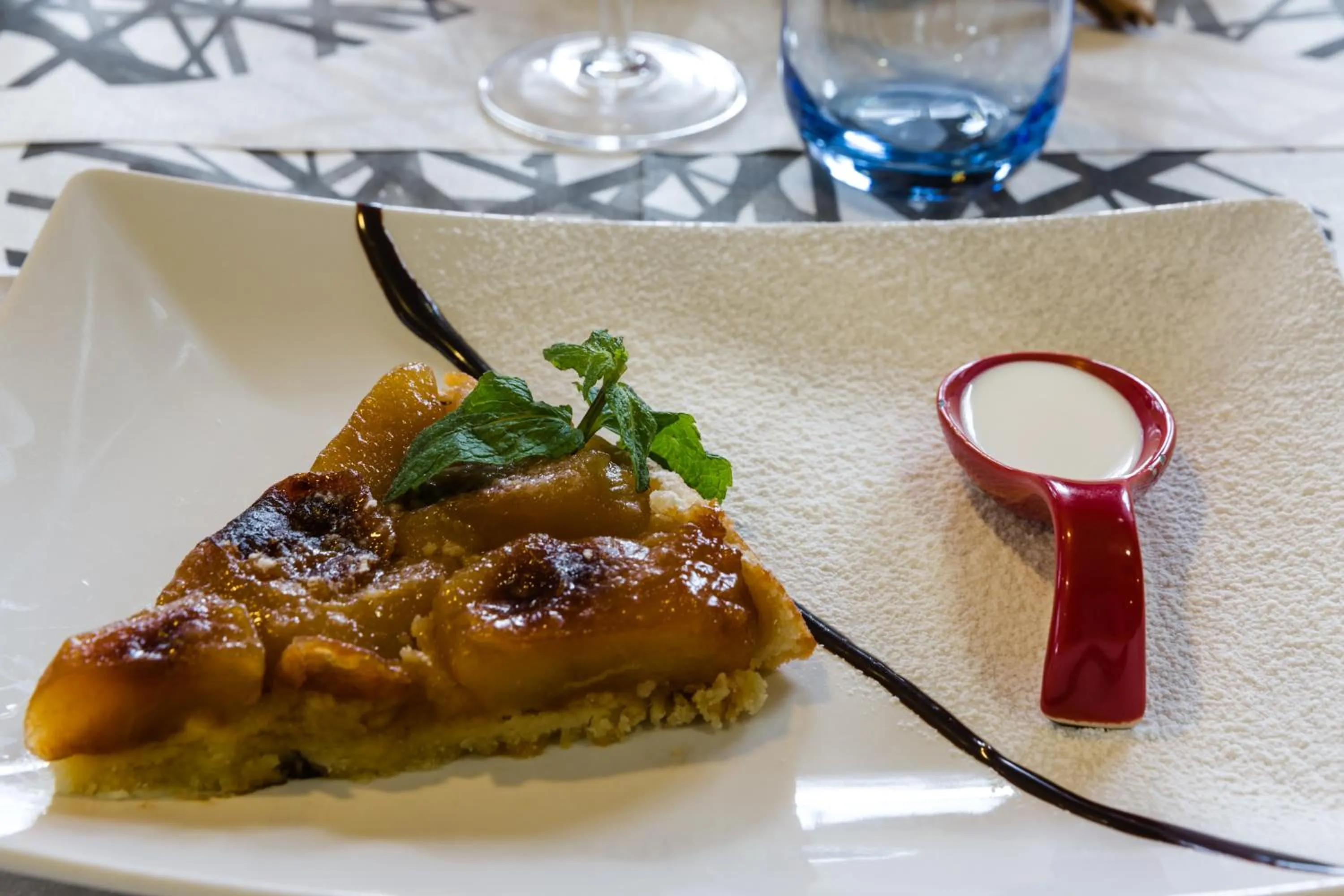 Food and drinks in Maison Cly