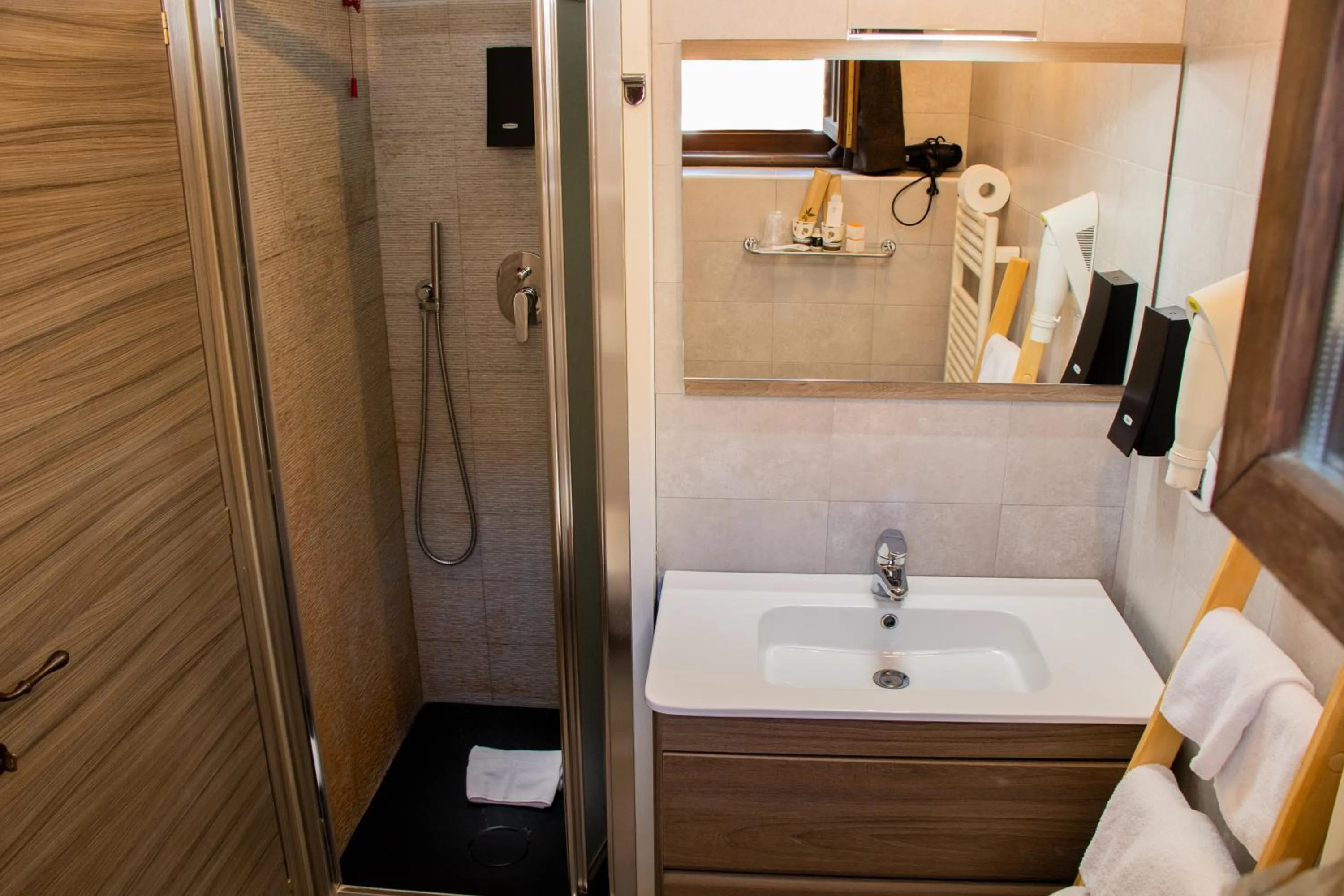 Bathroom in Maison Cly