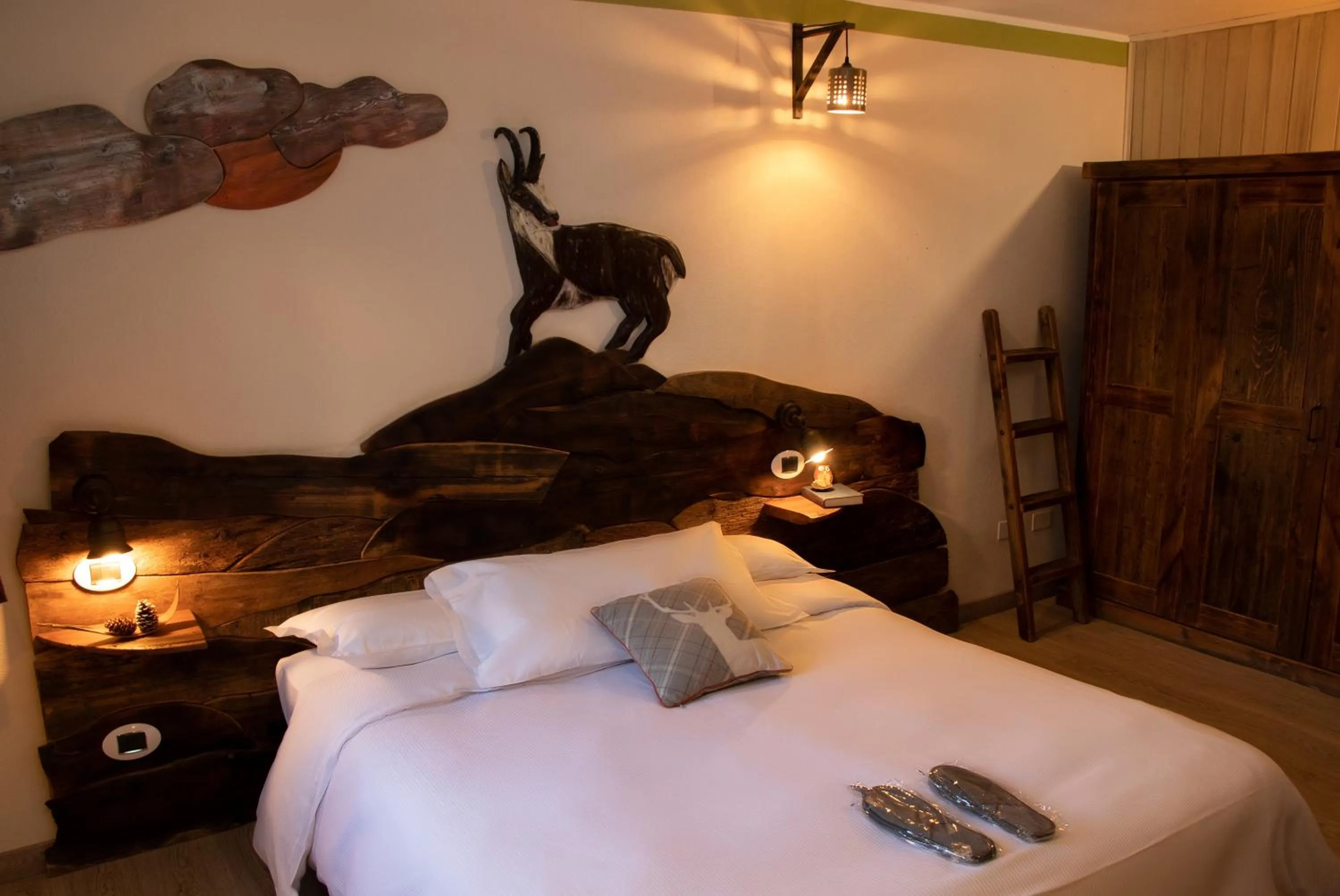 Photo of the whole room, Bed in Maison Cly