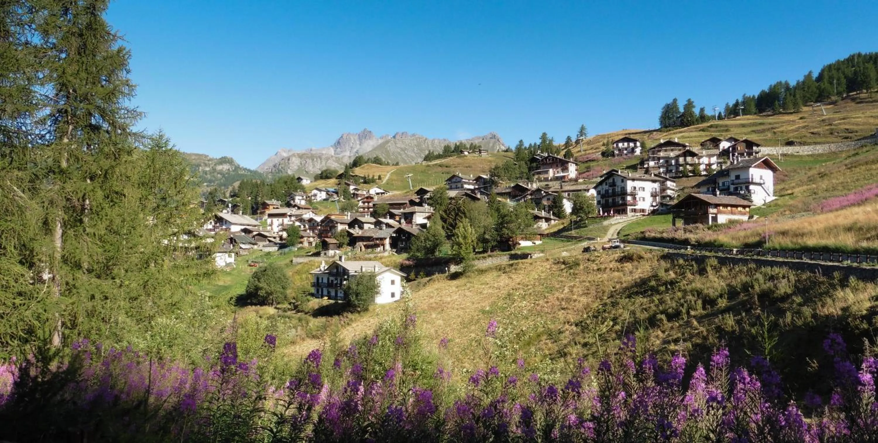 Neighbourhood in Maison Cly