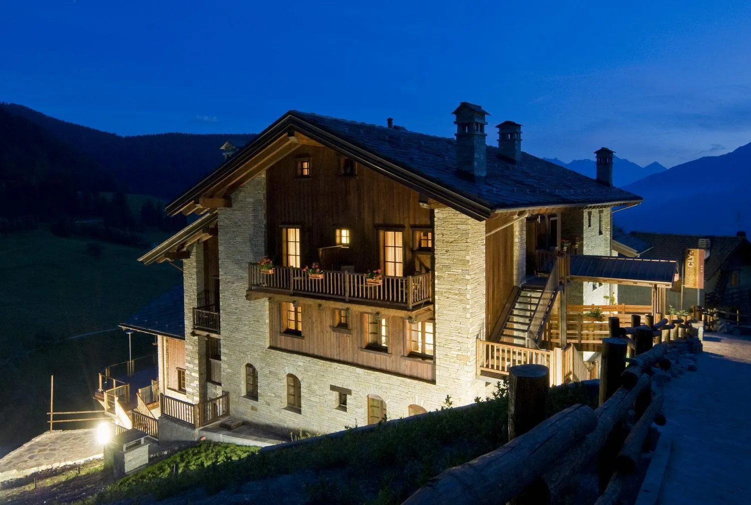 Property building in Maison Cly