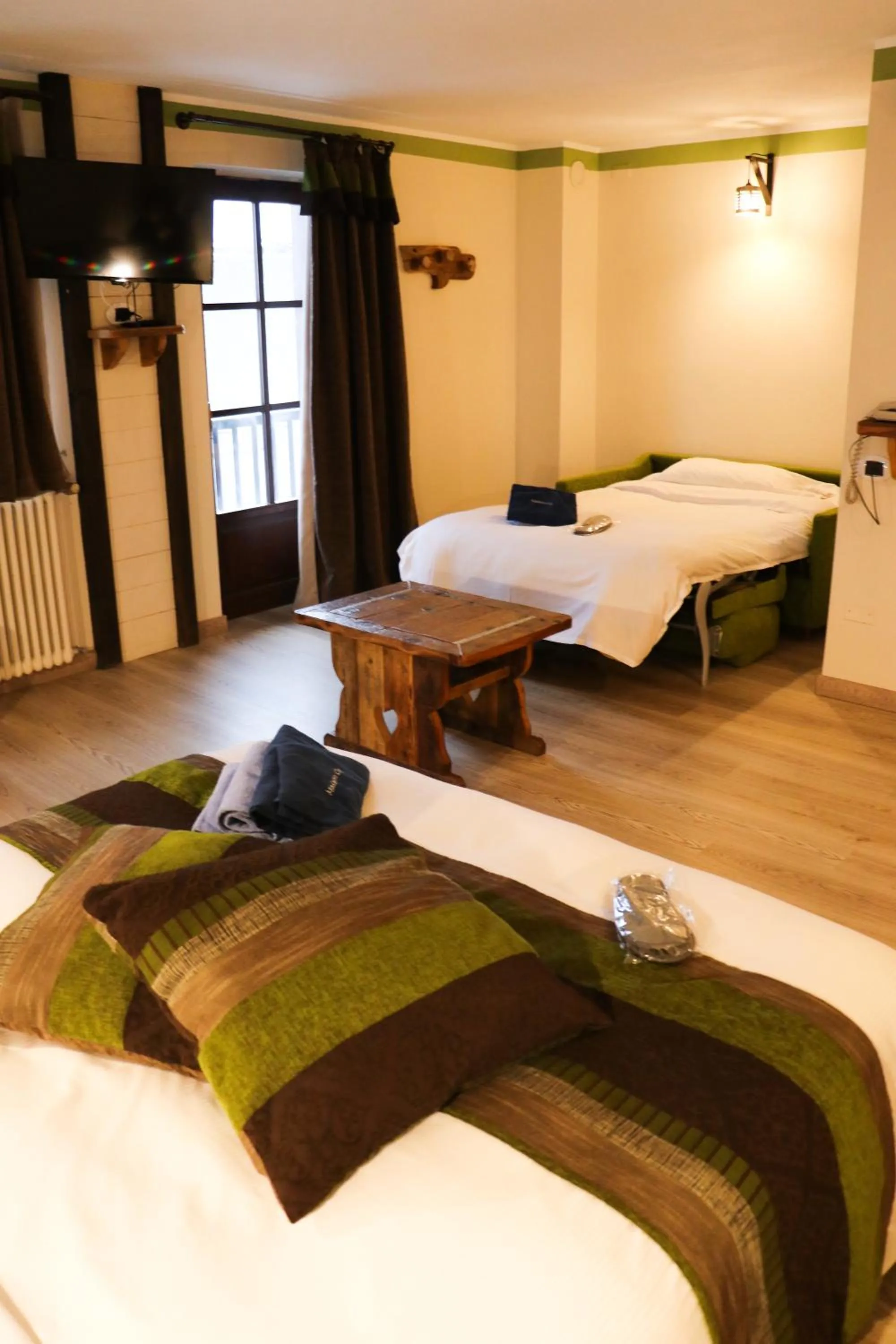 Bedroom, Bed in Maison Cly