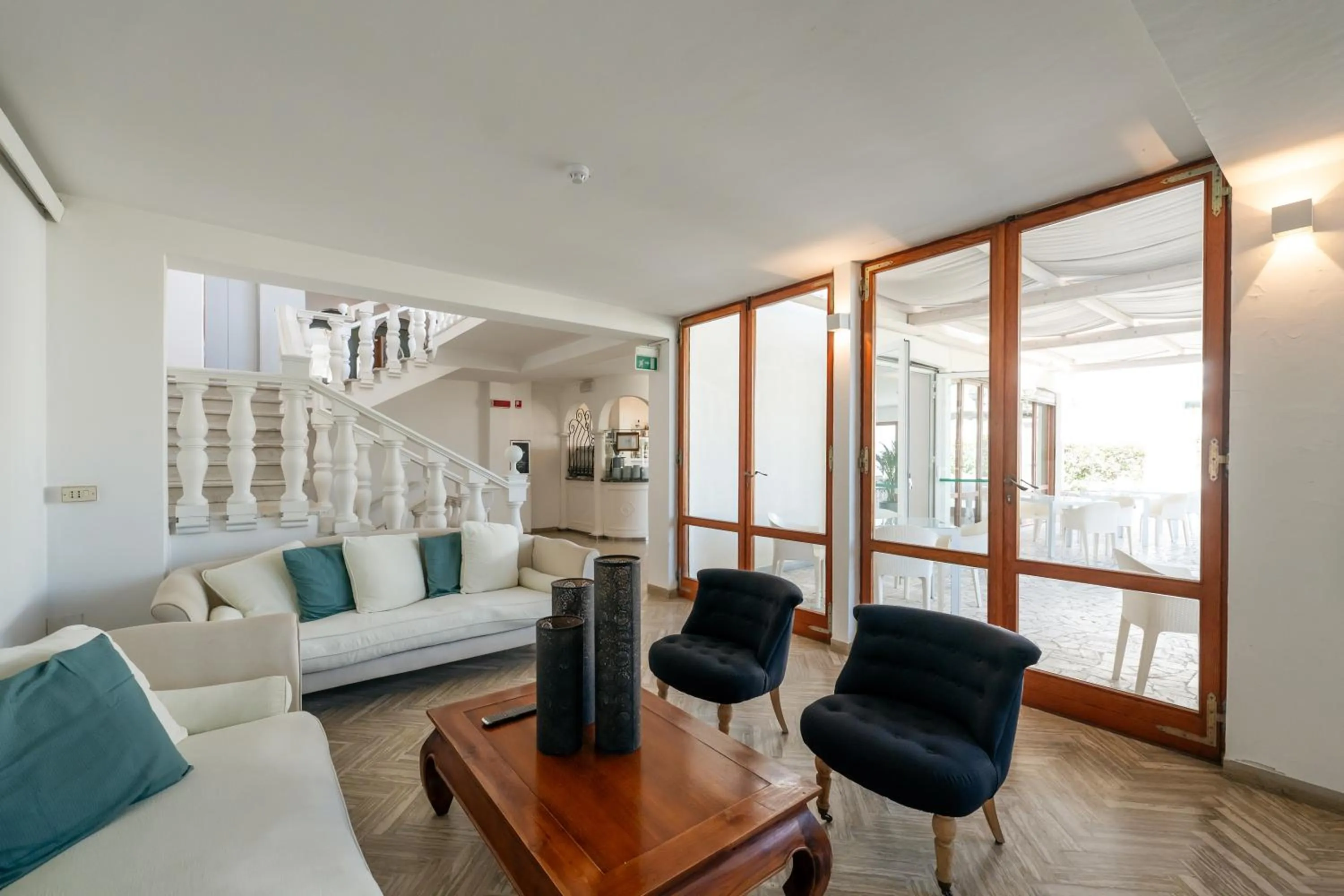 Communal lounge/ TV room in Hotel Continental