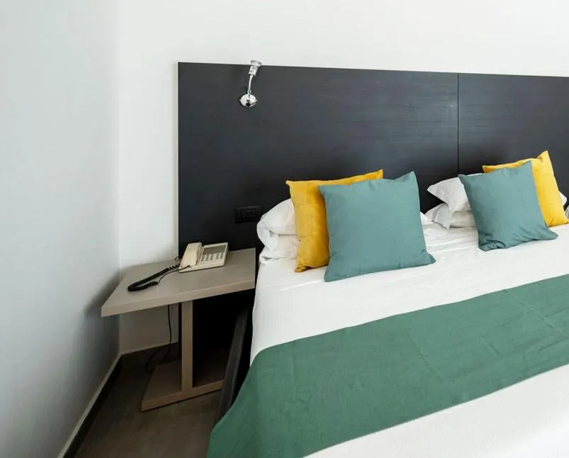 Bed in Hotel Continental