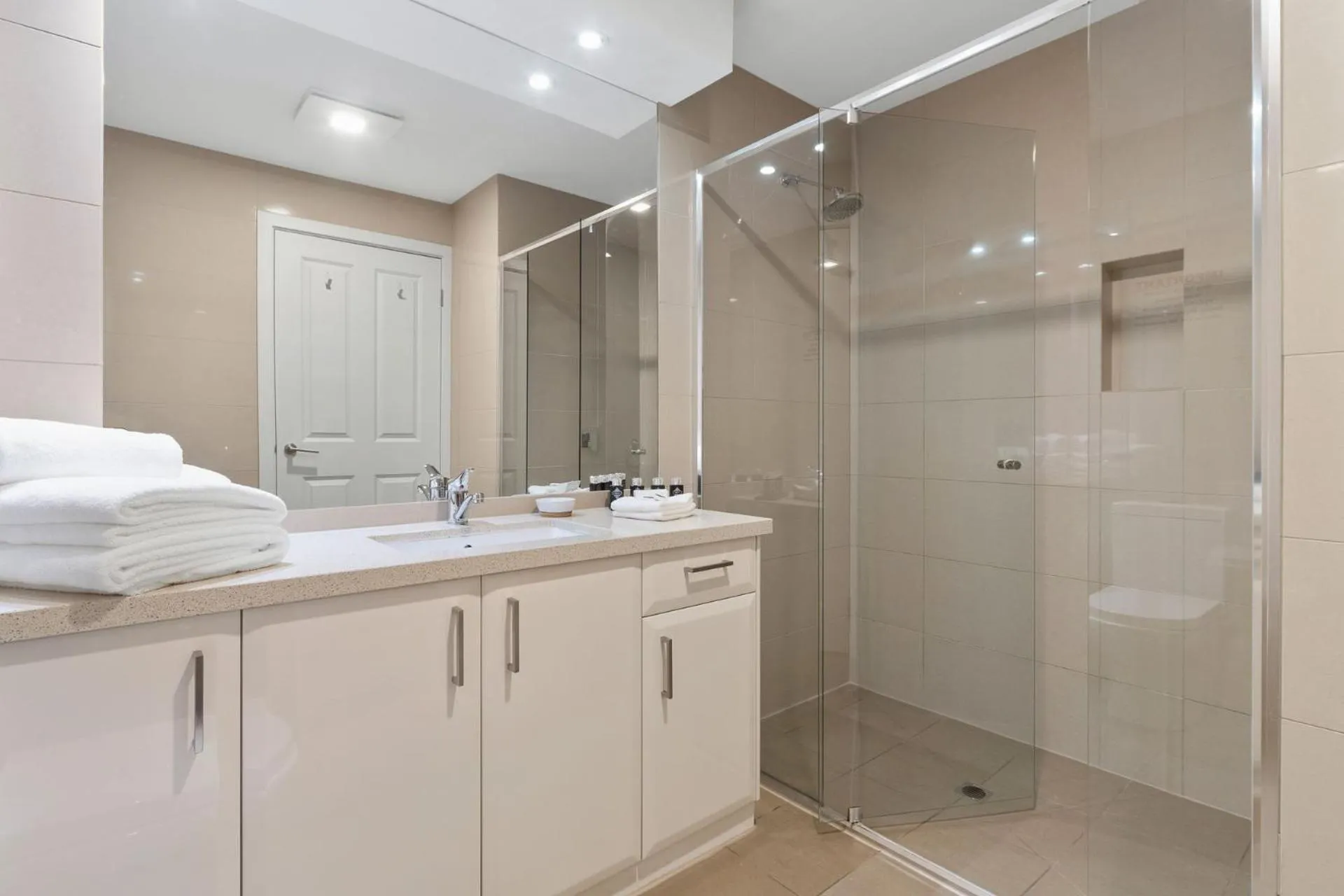 Bay Motel Safety Beach