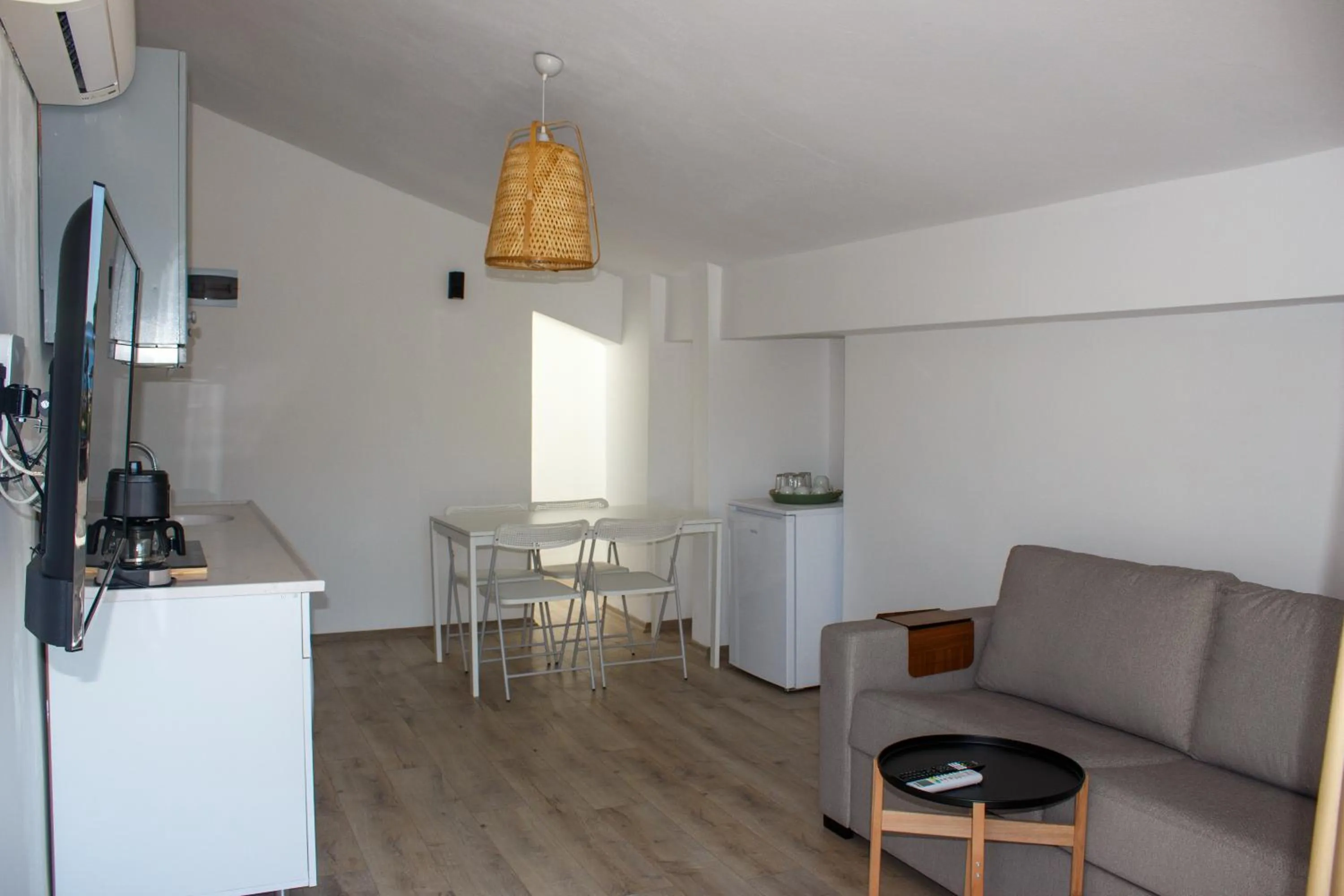 Living room in Aloha Suites