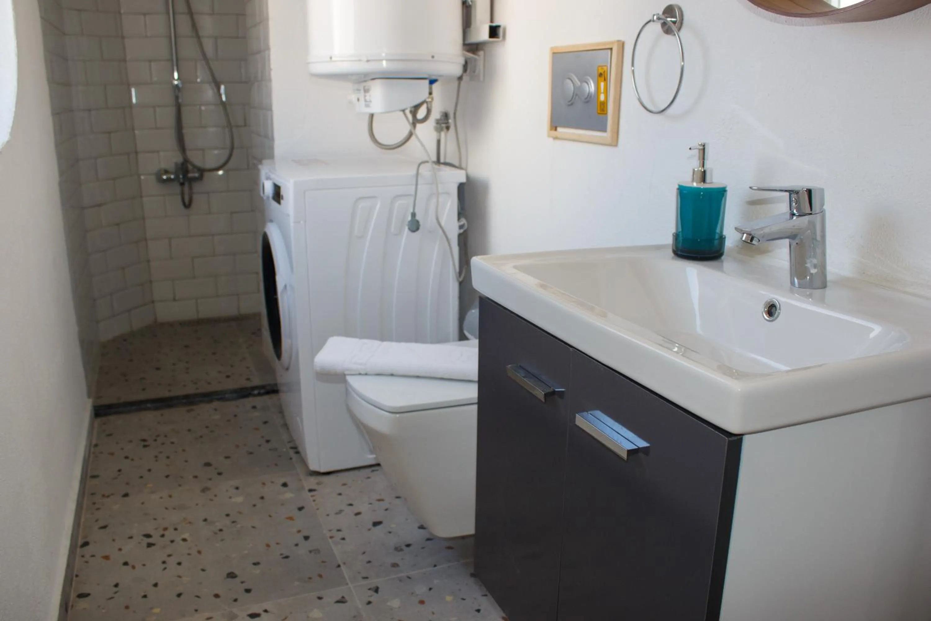 Bathroom in Aloha Suites