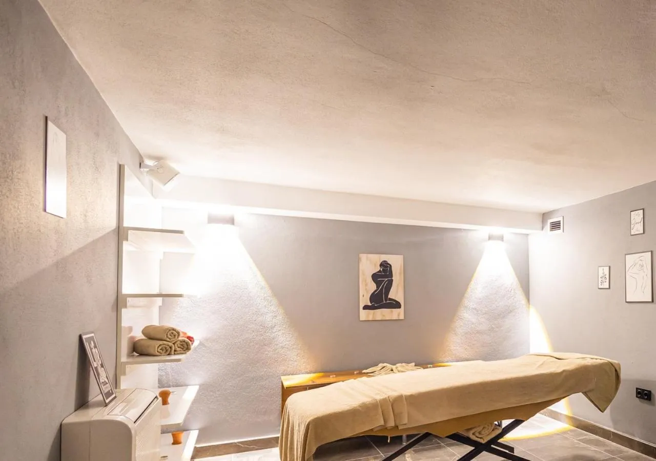 Massage in Peramis Hotel & Spa