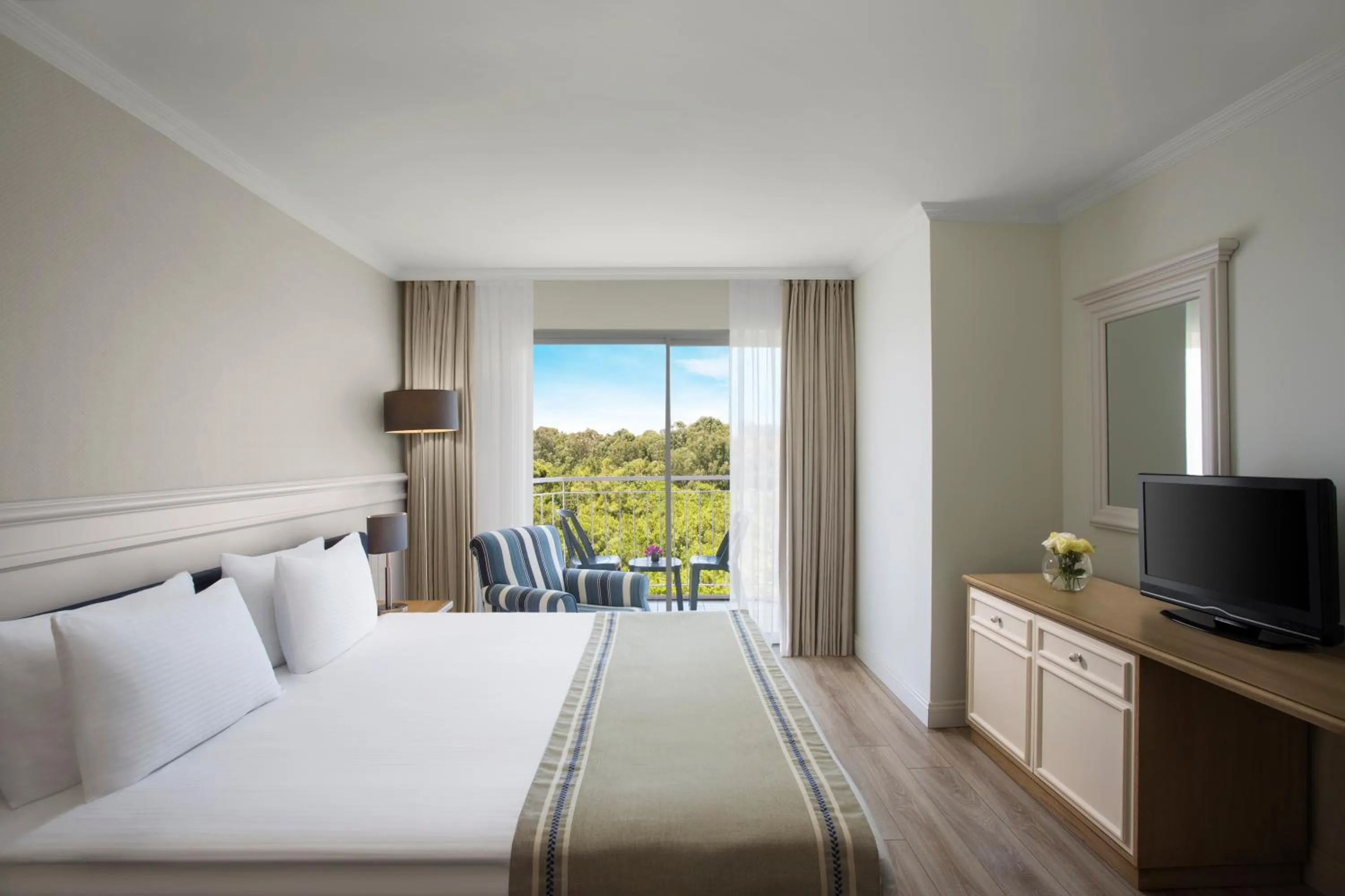 Balcony/Terrace, Bed in IC Hotels Santai Family Resort - Kids Concept