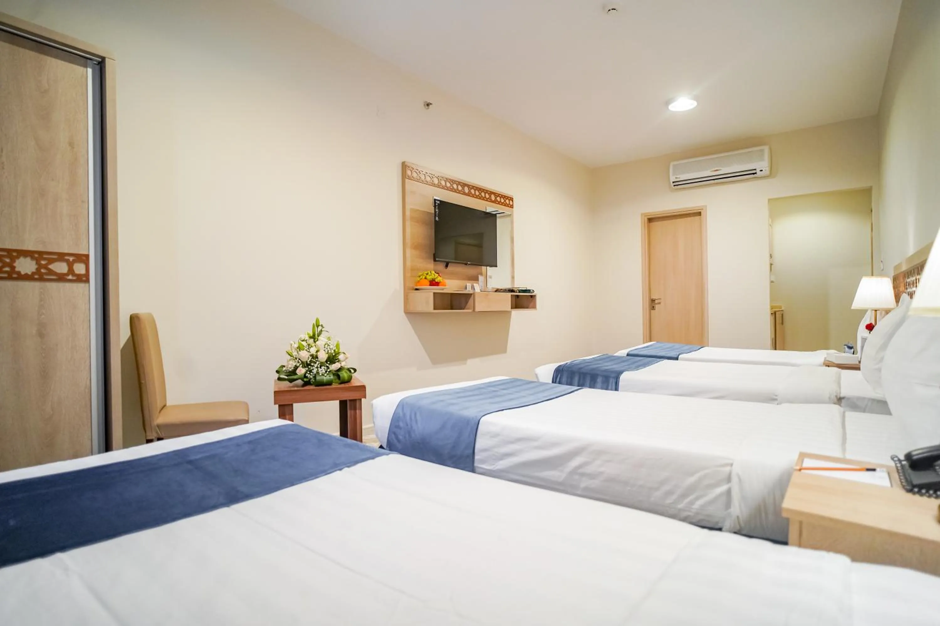 Bed in Osturat Emaar Hotel