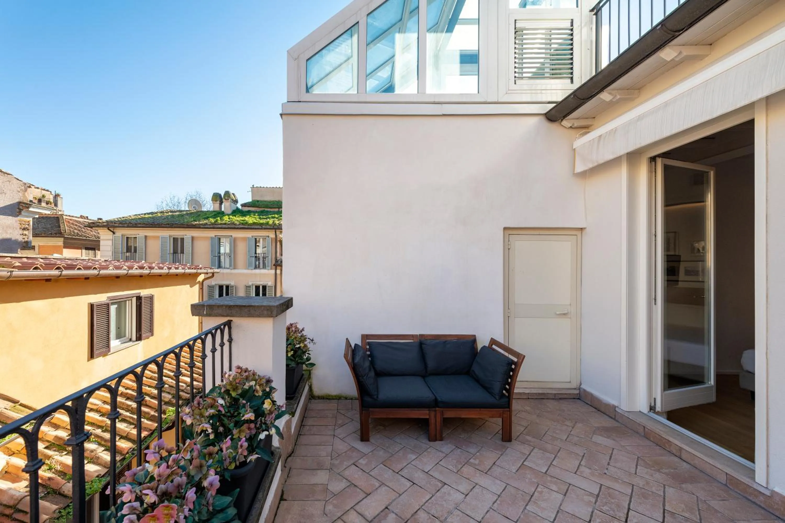 Balcony/Terrace in Coronari Palace