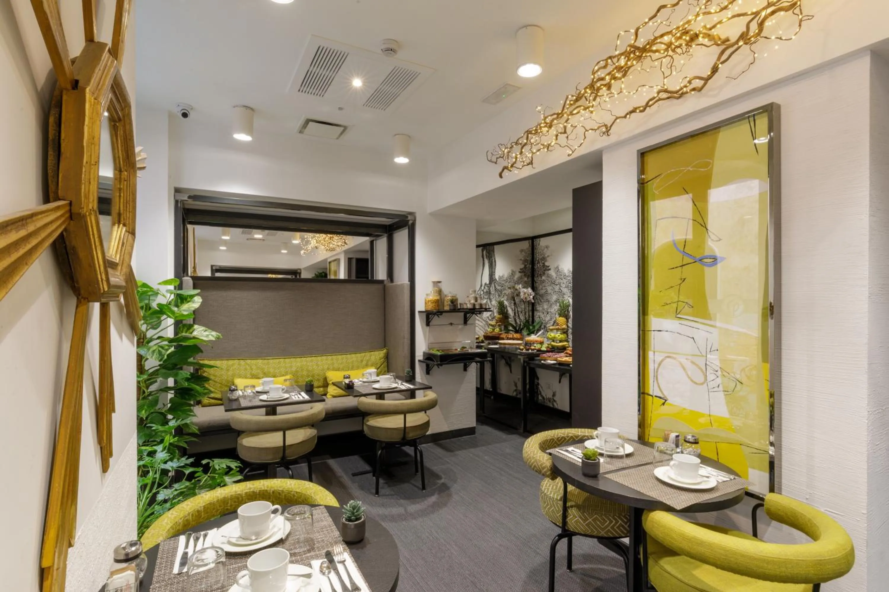 Lobby or reception in Coronari Palace