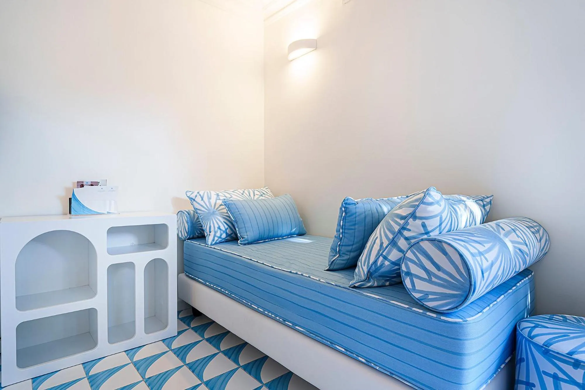 Bed in Hotel Continental Mare