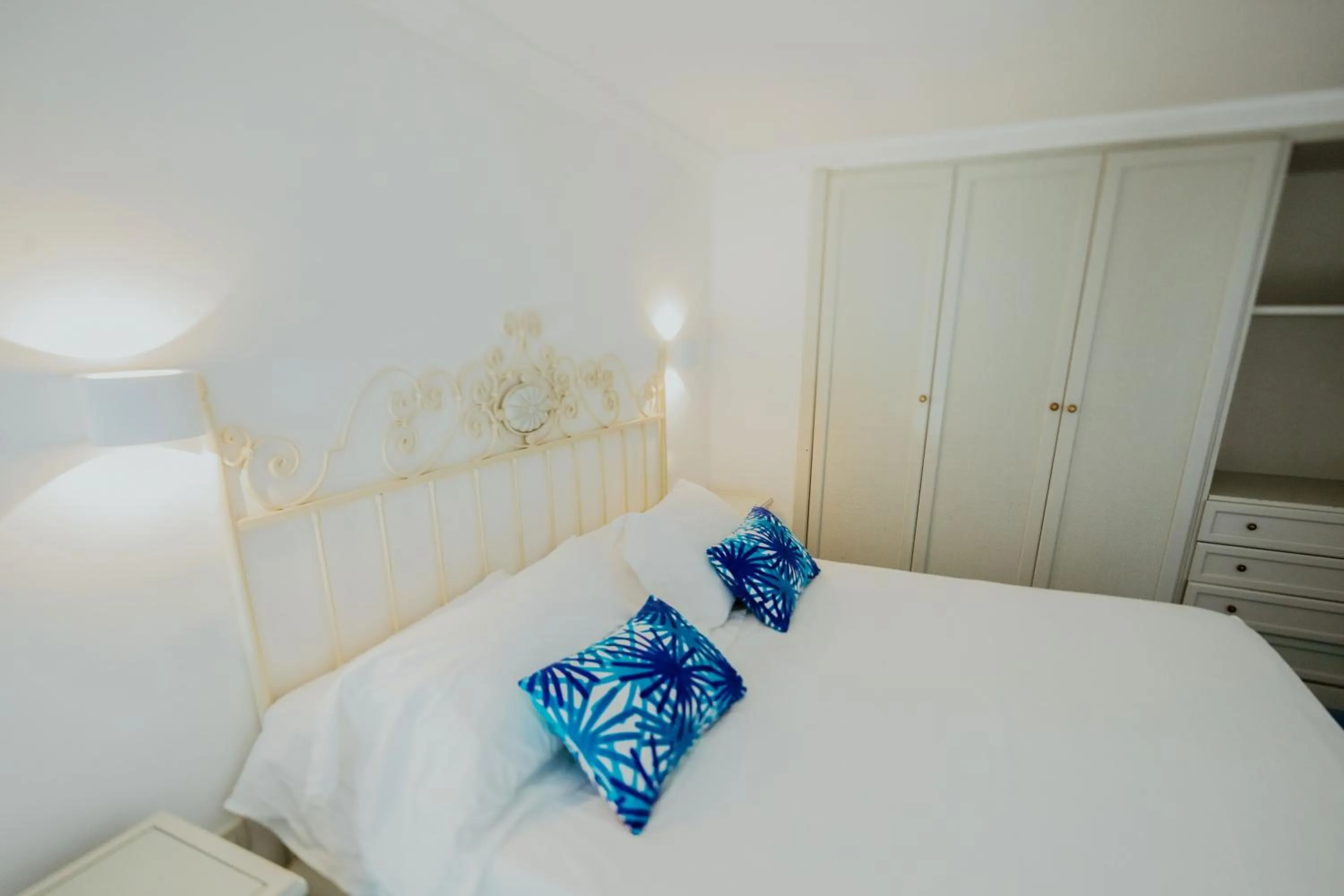 Bed in Hotel Continental Mare