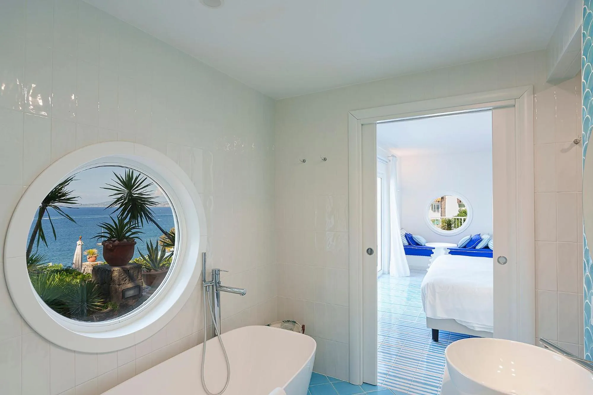 Bathroom in Hotel Continental Mare