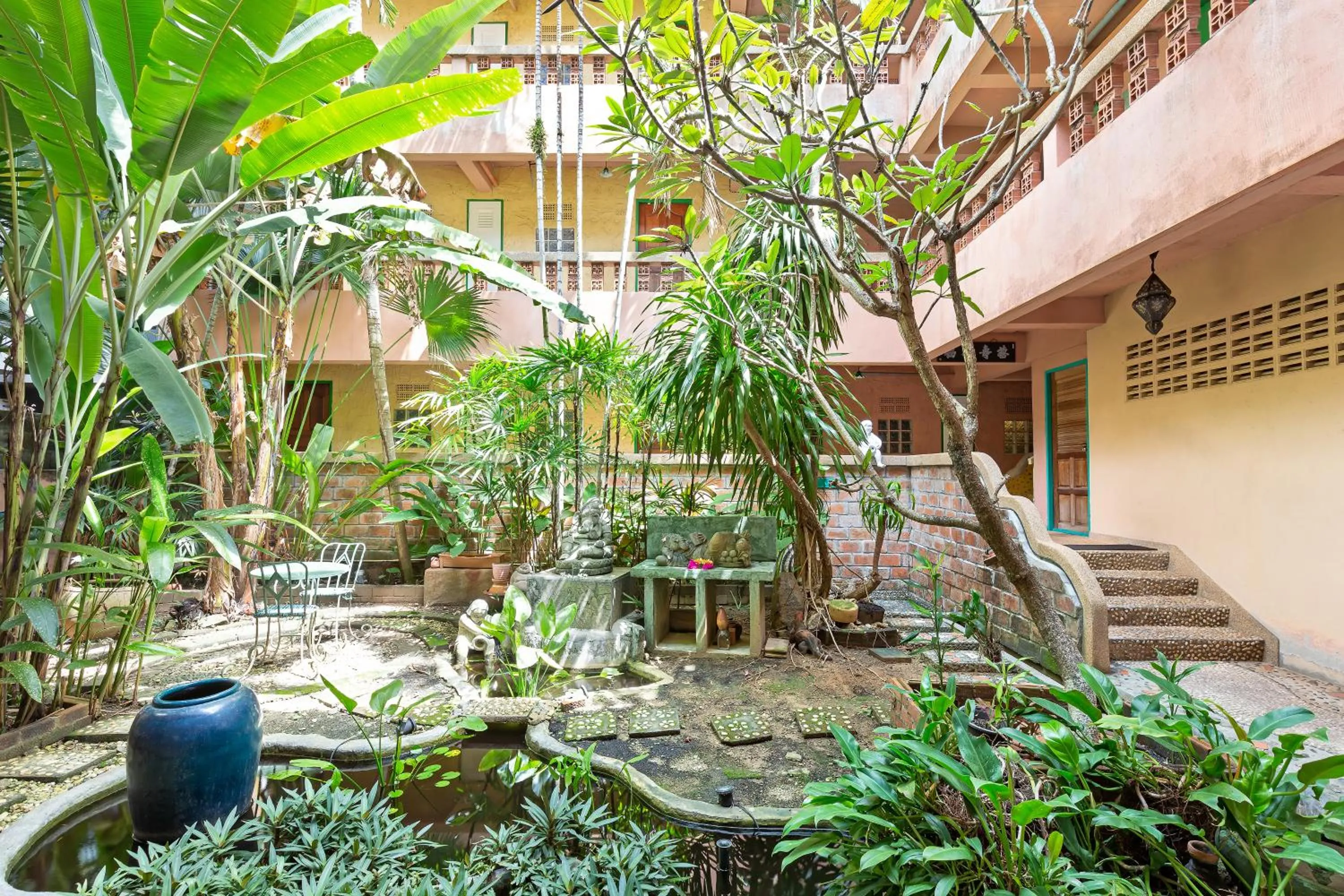 Inner courtyard view in Casa Brazil Homestay