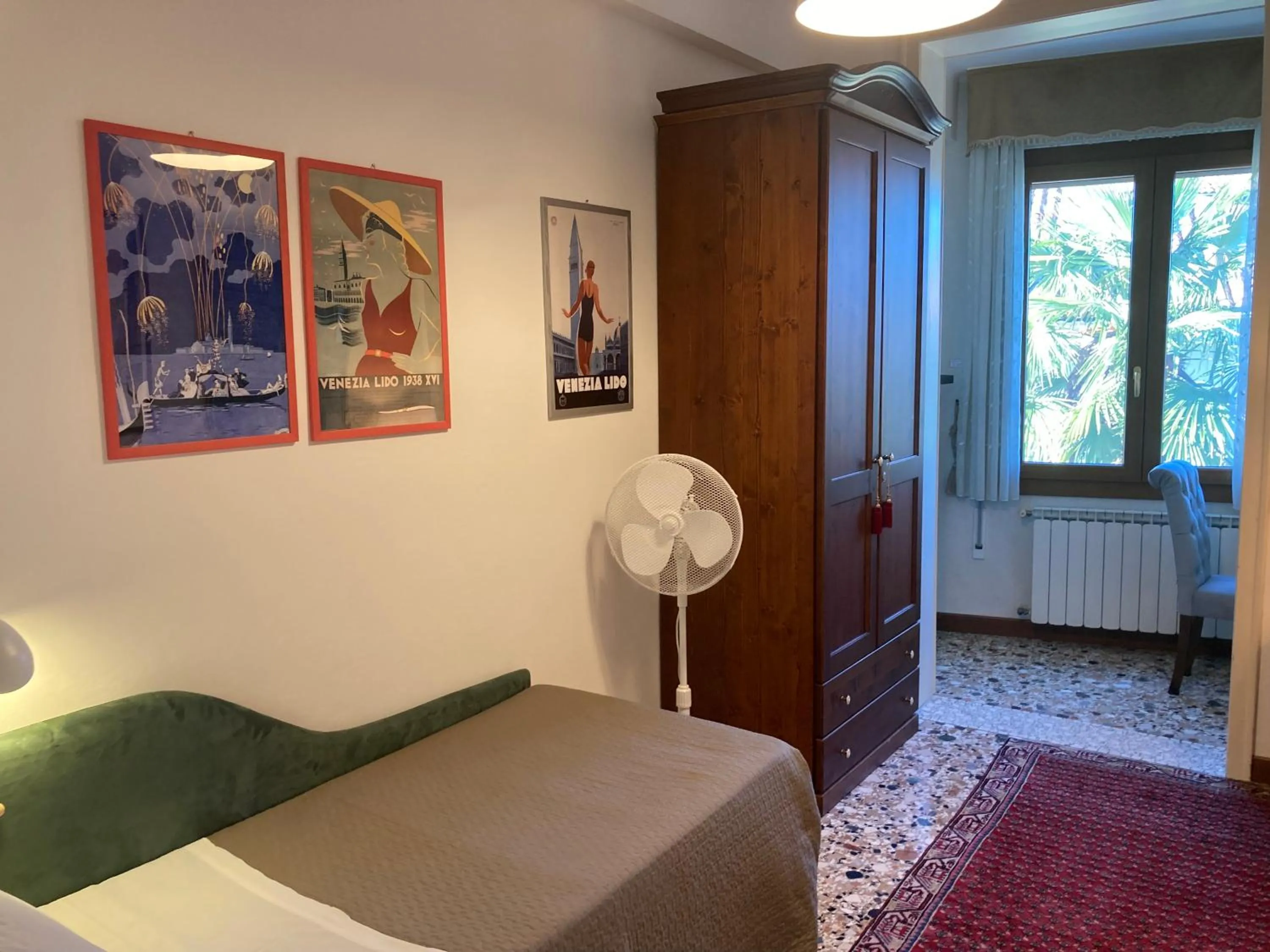 Bedroom, Bed in Oasis Lagoon Estate