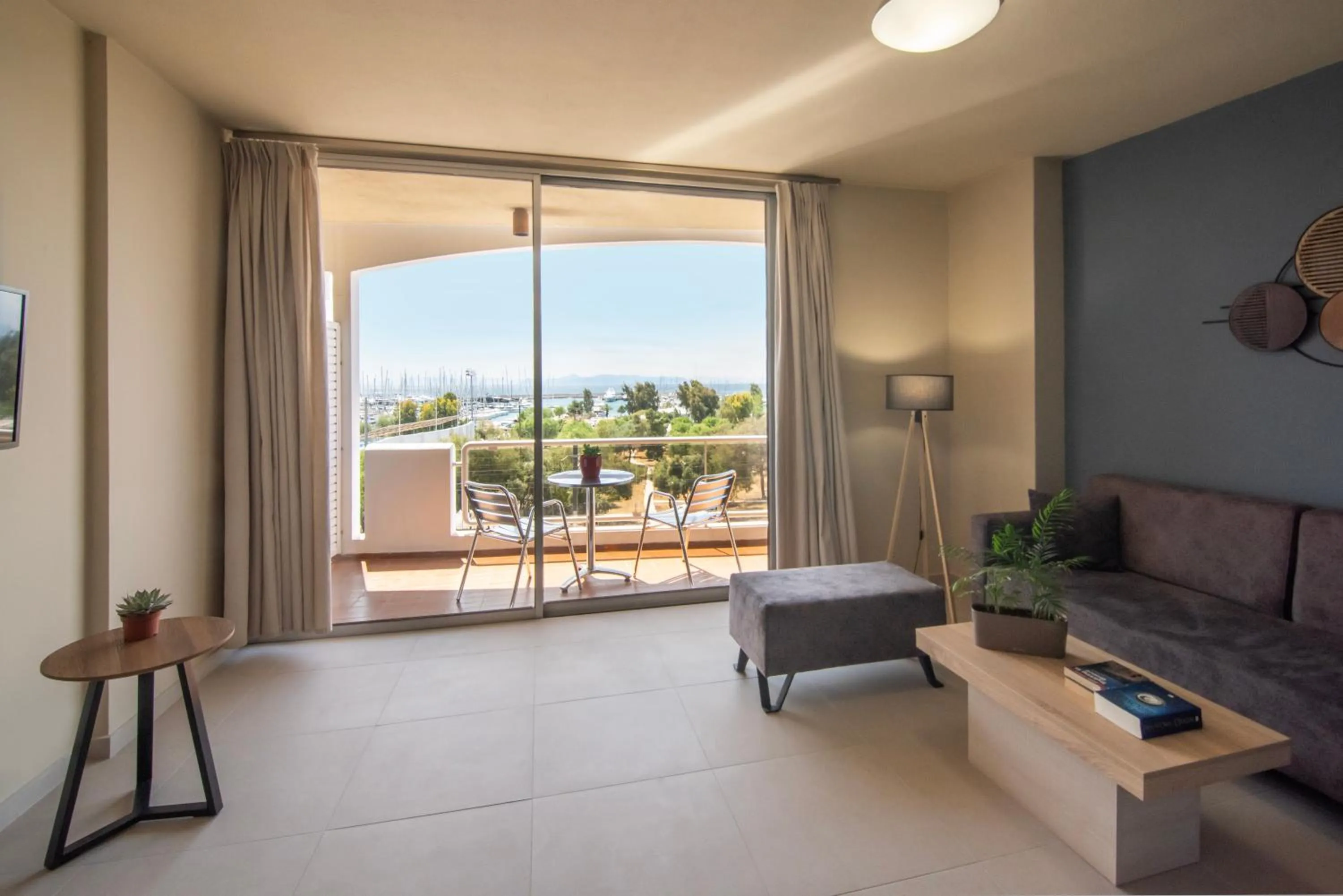 Living room in Marina Alimos Hotel Apartments