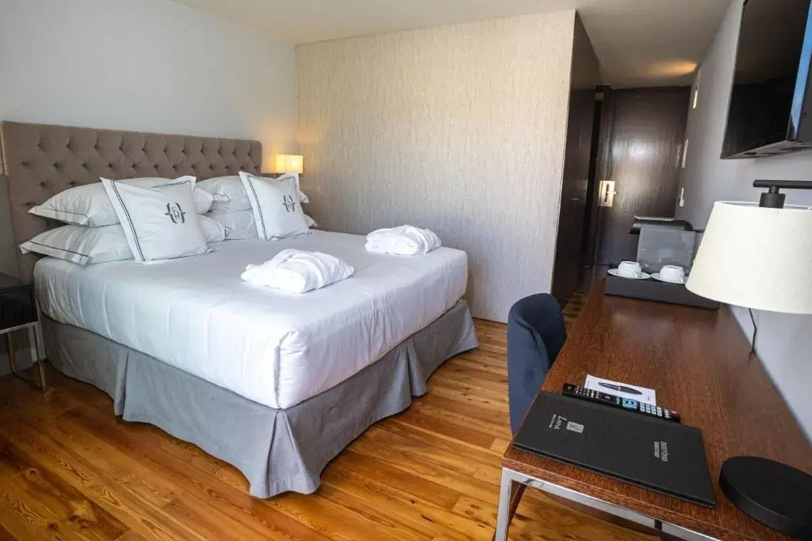 Terrace Classic Double or Twin - Modern Building in Solar do Requeijo by Luna Hotels & Resorts Terrace Classic Double or Twin - Modern Building in Solar do Requeijo by Luna Hotels & Resorts