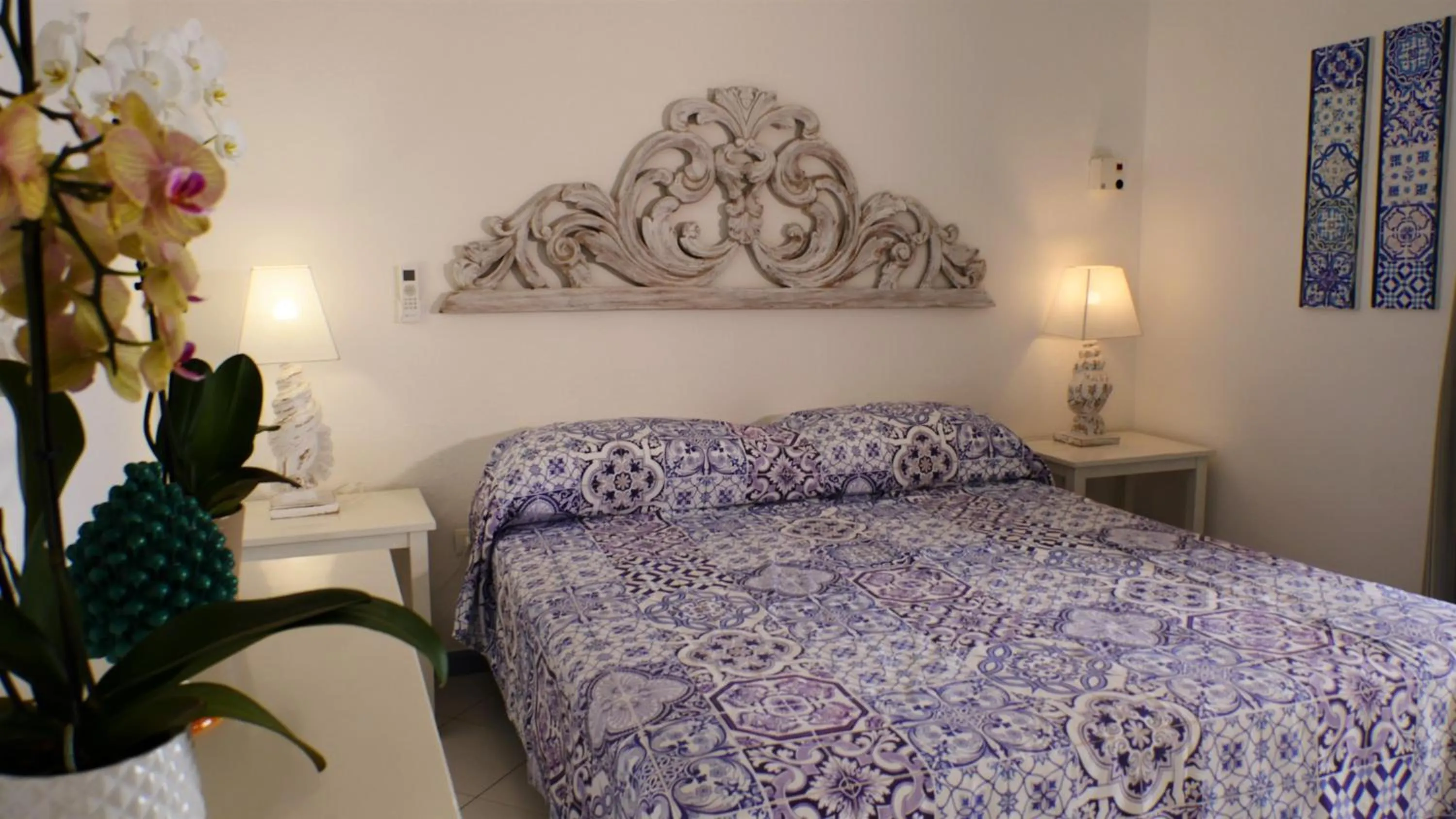 Bed in La Piazza Luxury Hotel & Spa