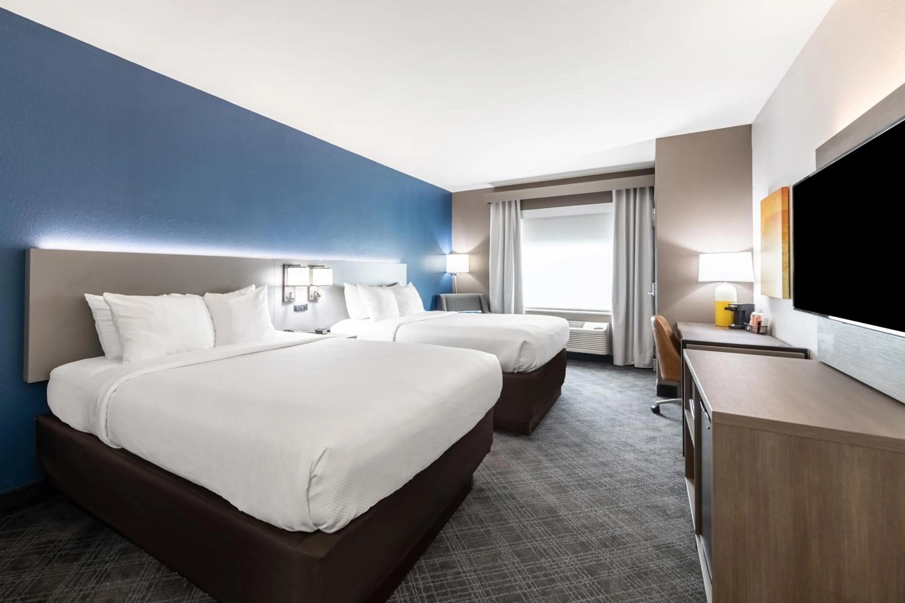 Photo of the whole room, Bed in Comfort Inn Sylva - Cullowhee