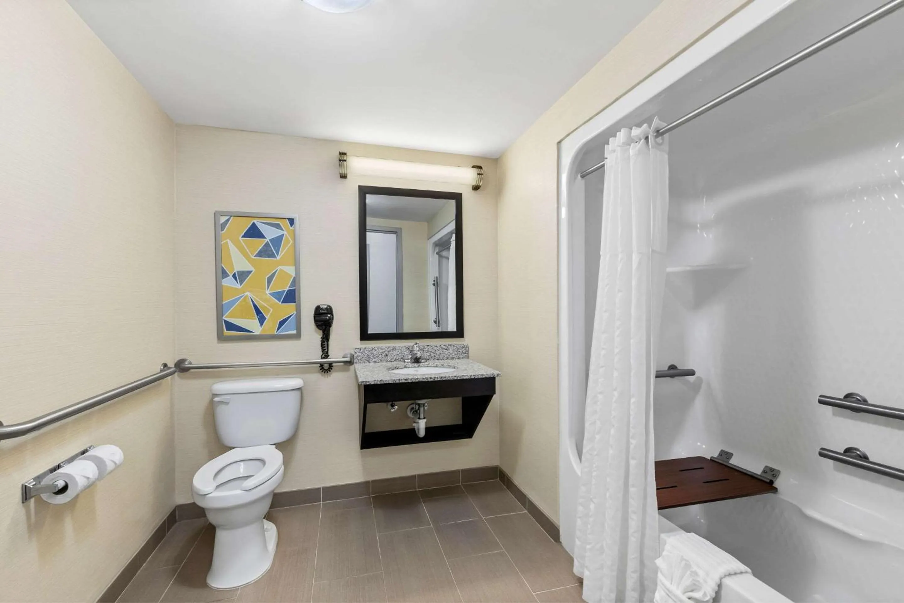 Bedroom in Comfort Inn Sylva - Cullowhee