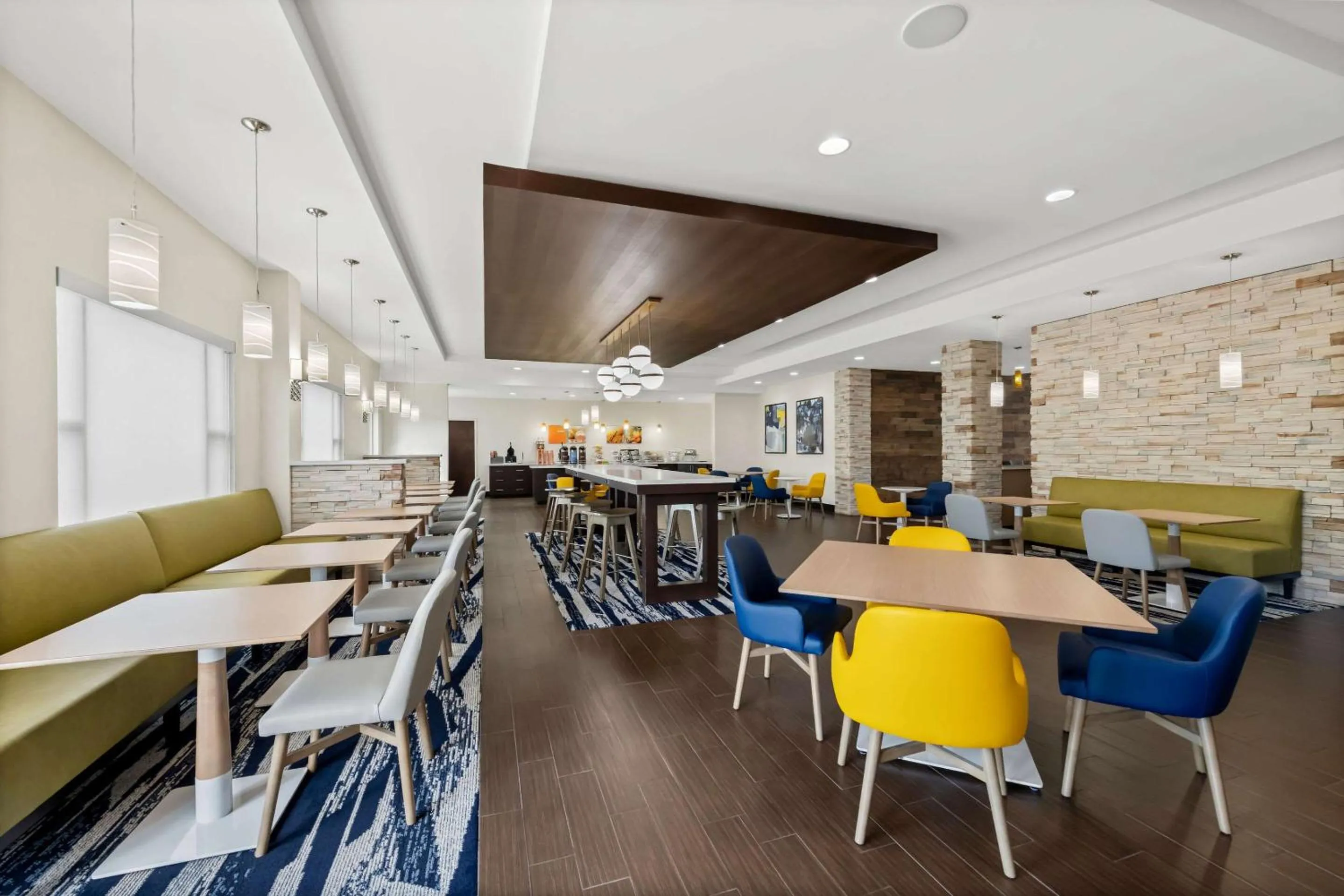 Breakfast in Comfort Inn Sylva - Cullowhee