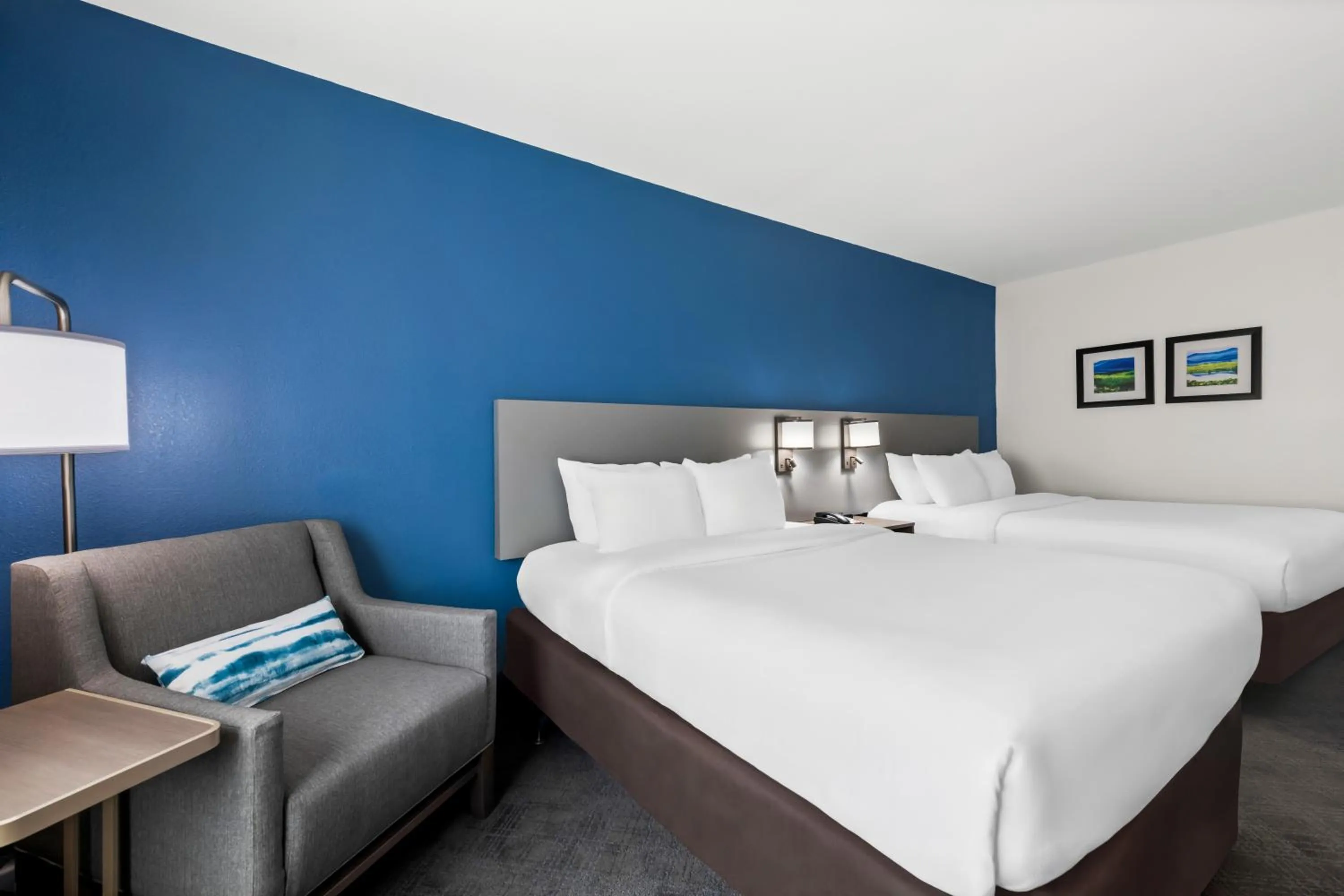 Photo of the whole room, Bed in Comfort Inn Sylva - Cullowhee