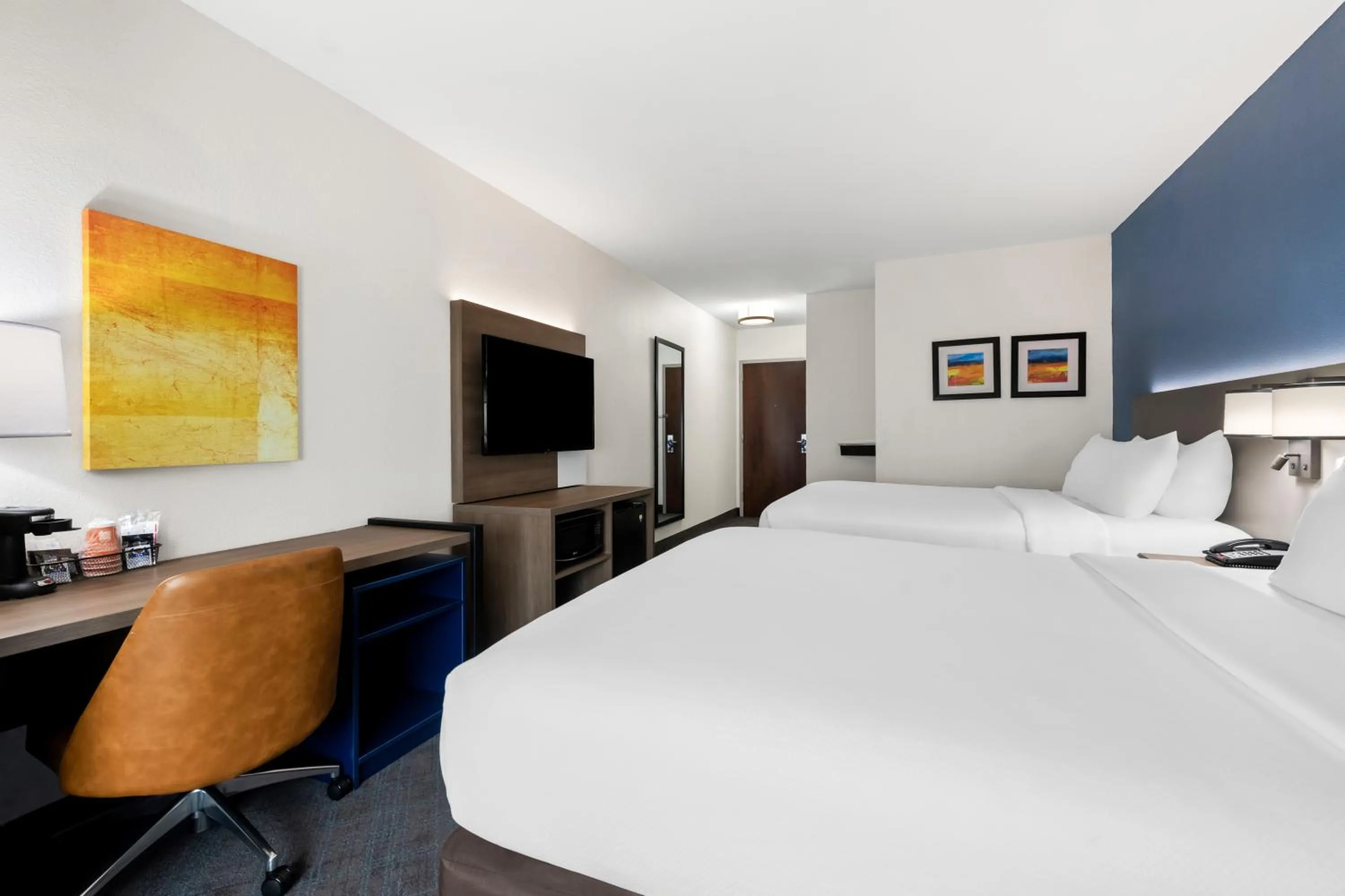 Photo of the whole room, Bed in Comfort Inn Sylva - Cullowhee