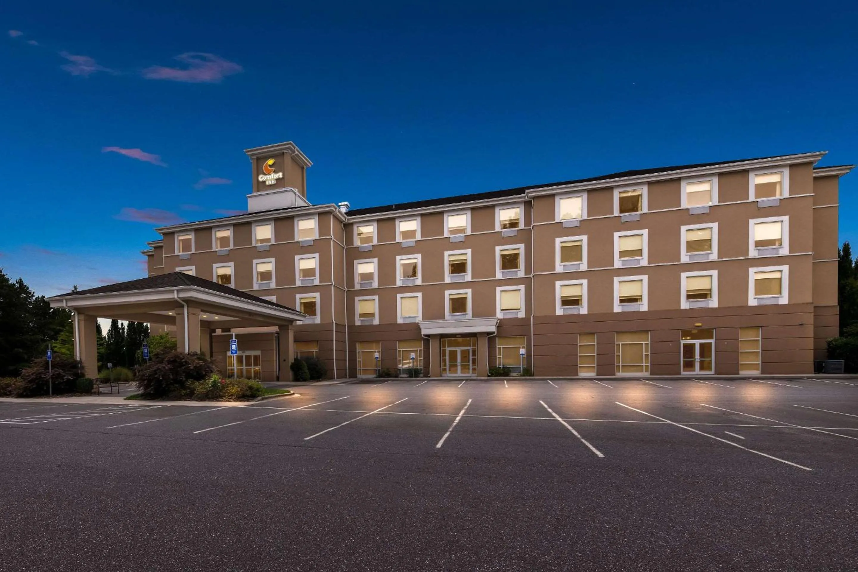 Property building in Comfort Inn Sylva - Cullowhee