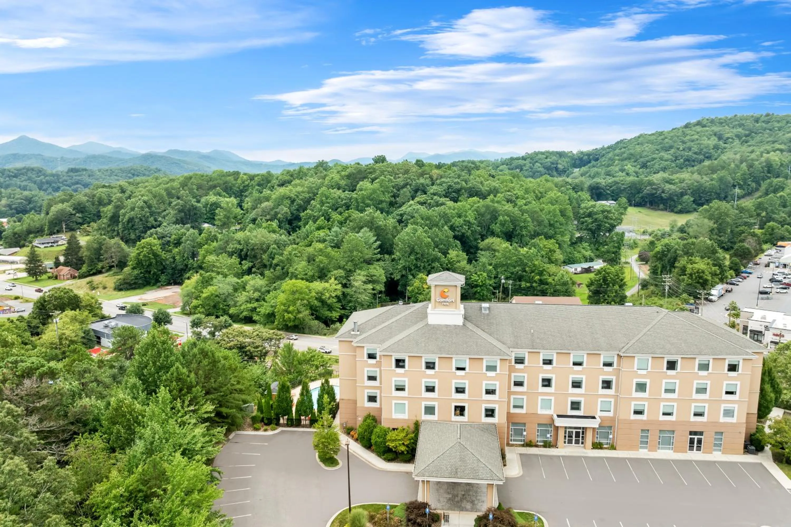 Property building in Comfort Inn Sylva - Cullowhee