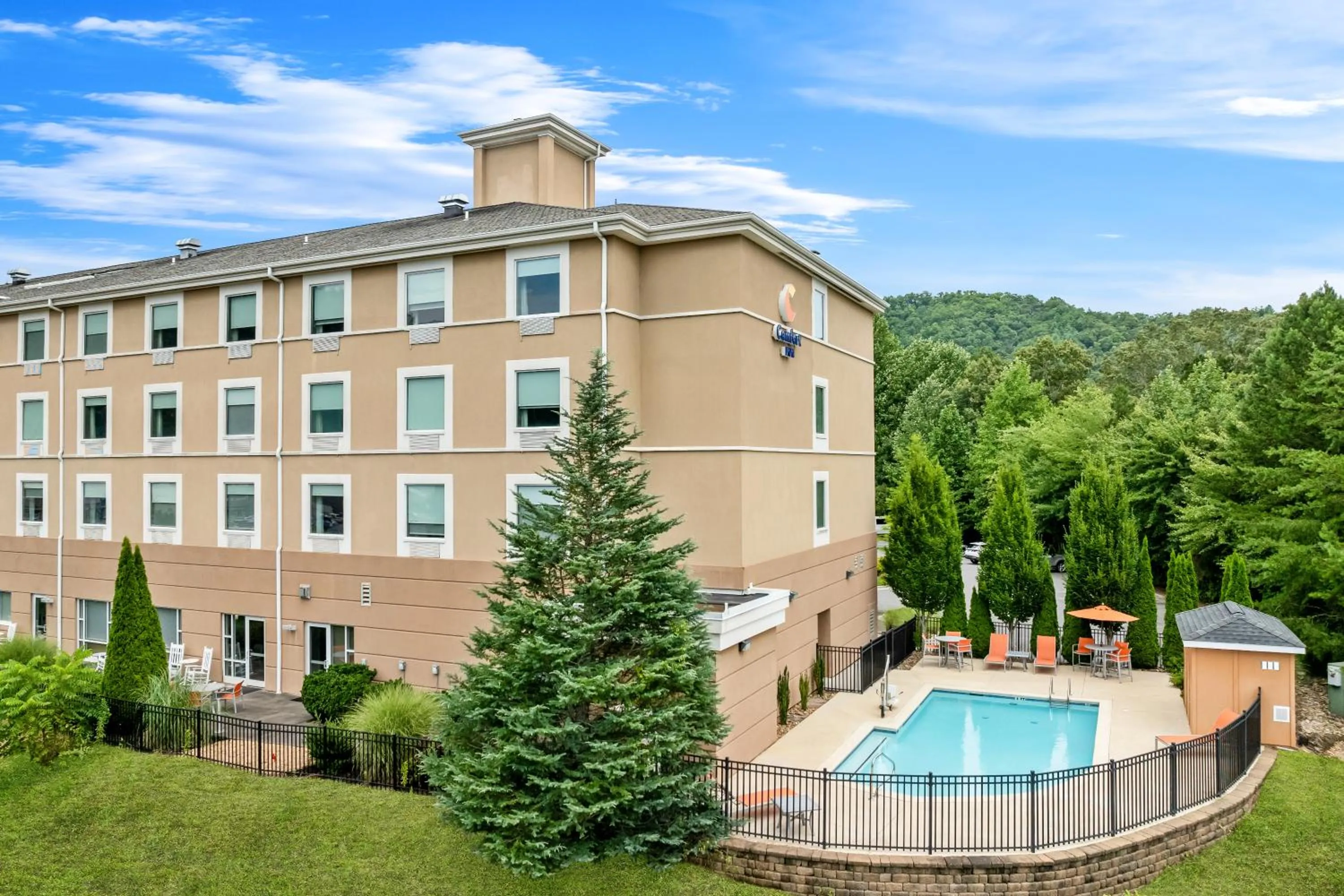 Property building in Comfort Inn Sylva - Cullowhee