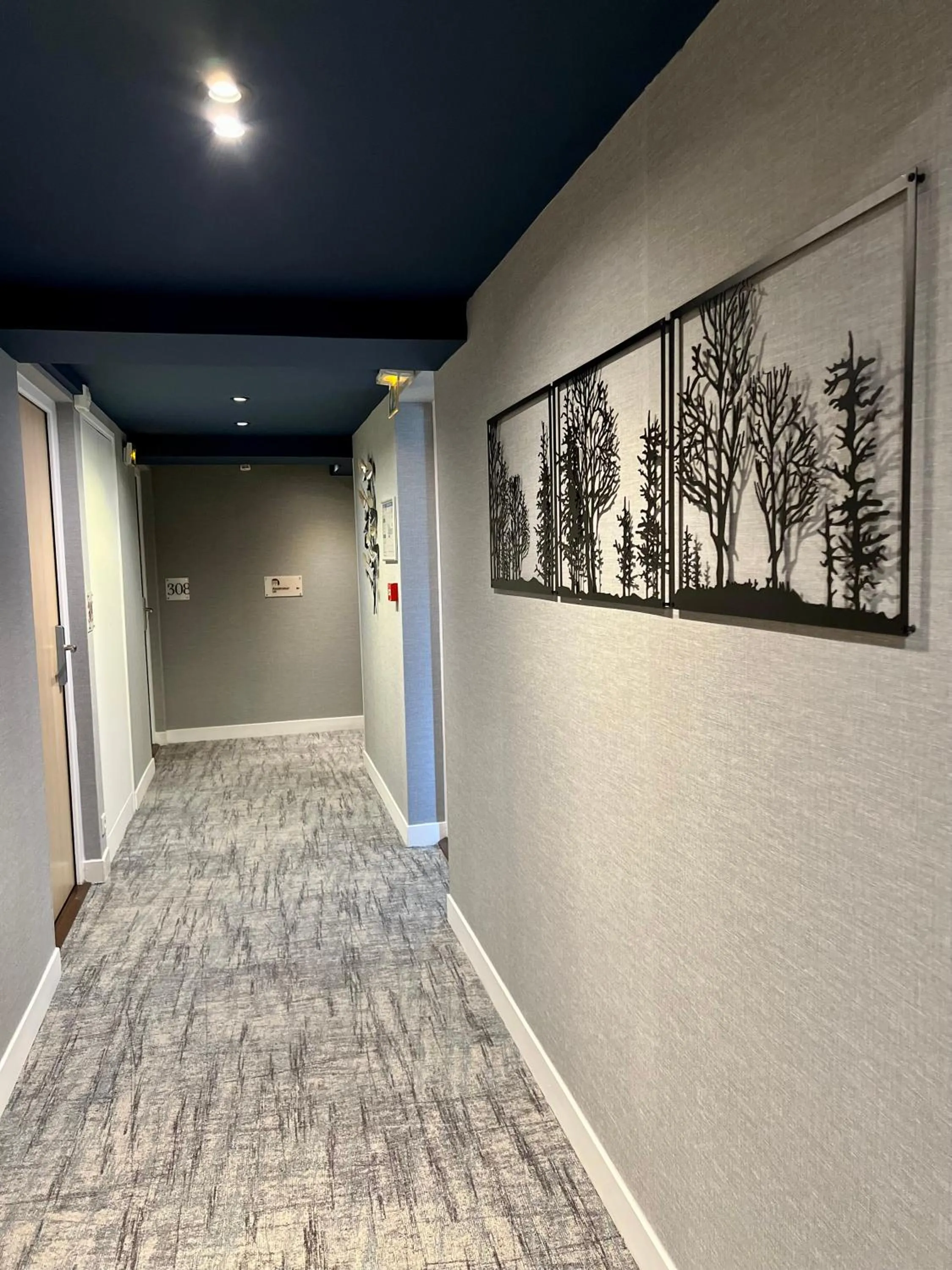 Property building in Kyriad Paris 18 - Porte de Clignancourt - Montmartre