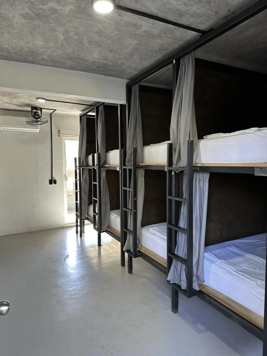 Bedroom, Bed in Straw Hat Surf Hostel & Bar