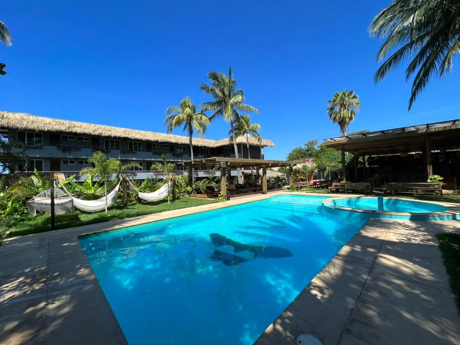 Property building in Straw Hat Surf Hostel & Bar