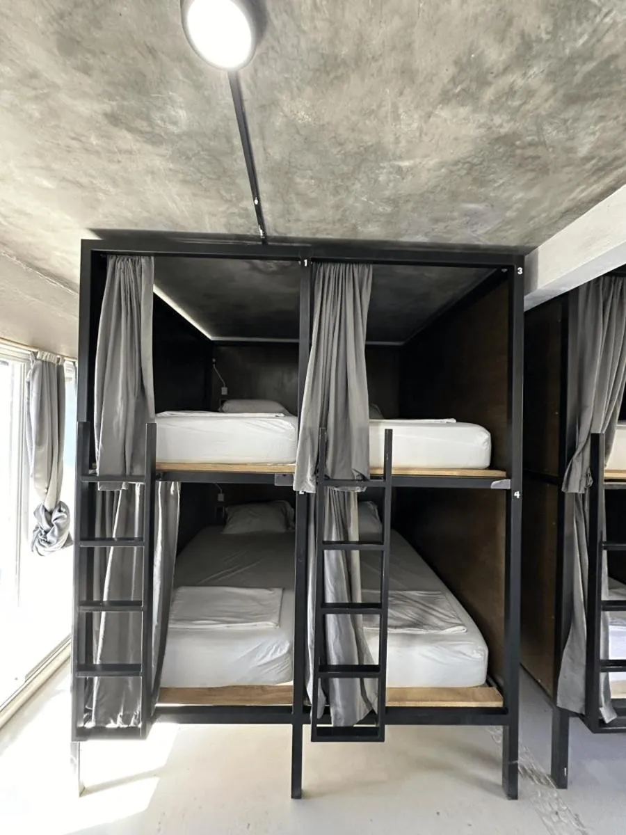 Bedroom, Bed in Straw Hat Surf Hostel & Bar