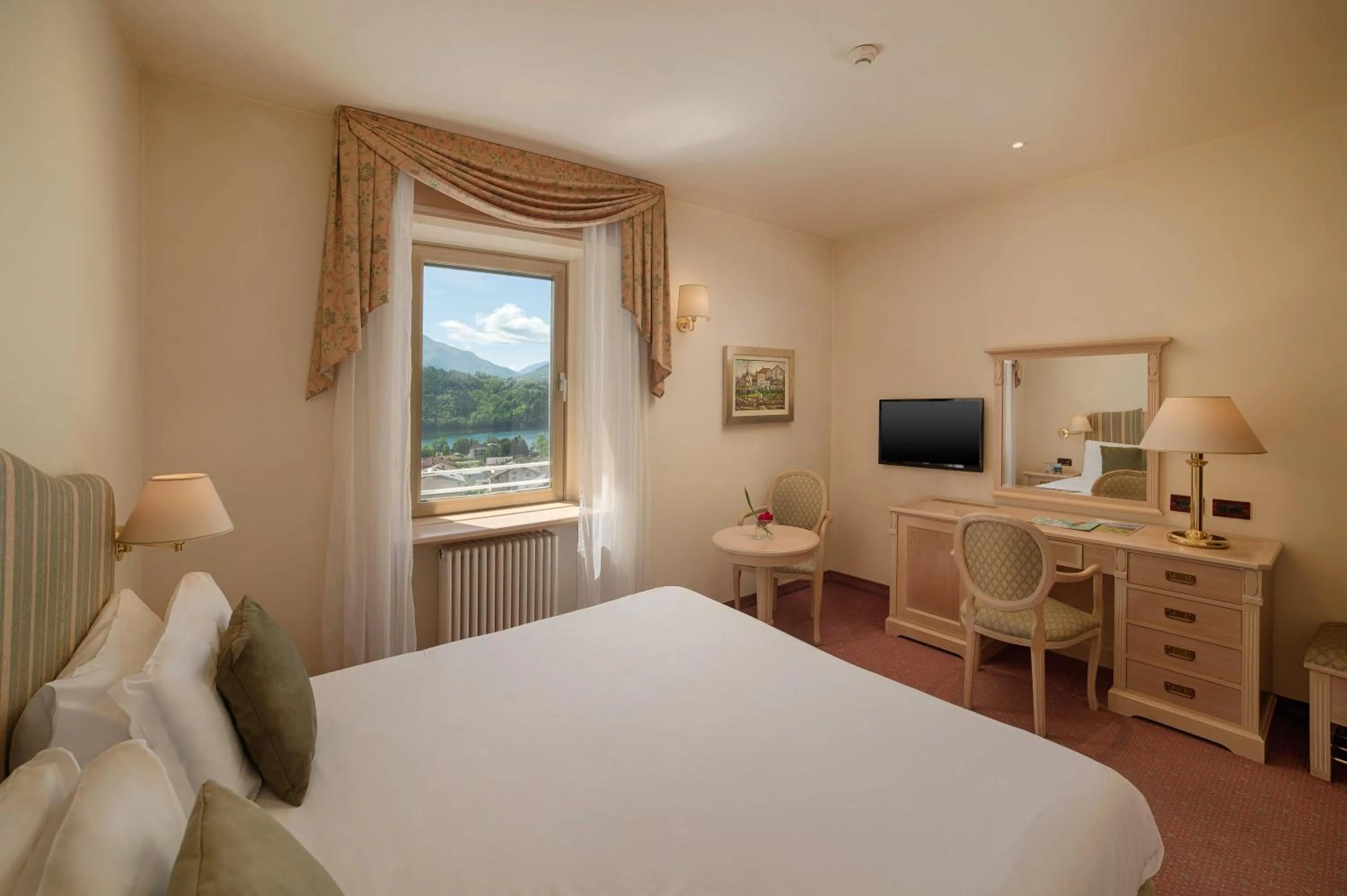 Photo of the whole room, Bed in Bellavista Relax Hotel