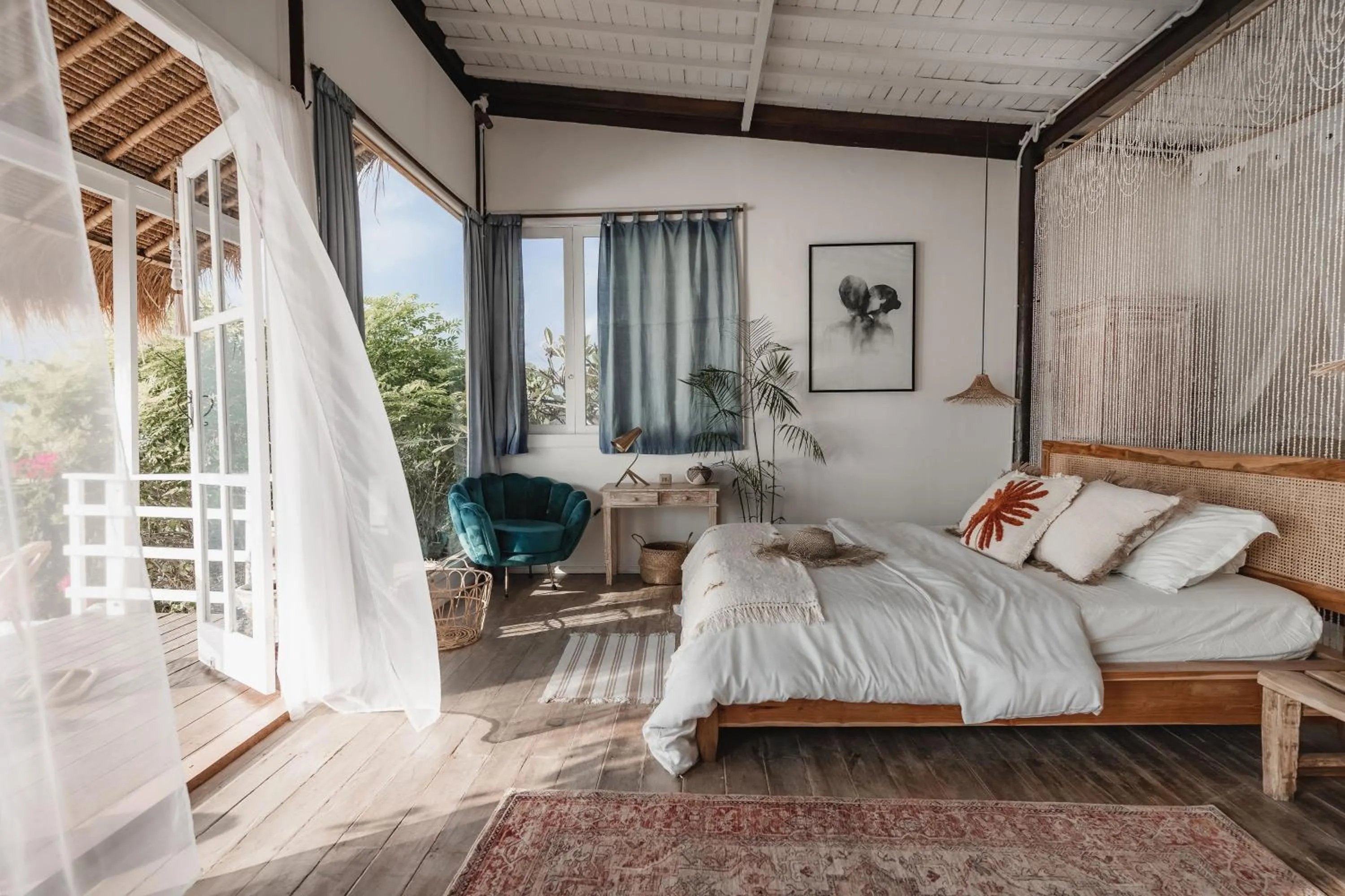 Bed in Villa Deeksha