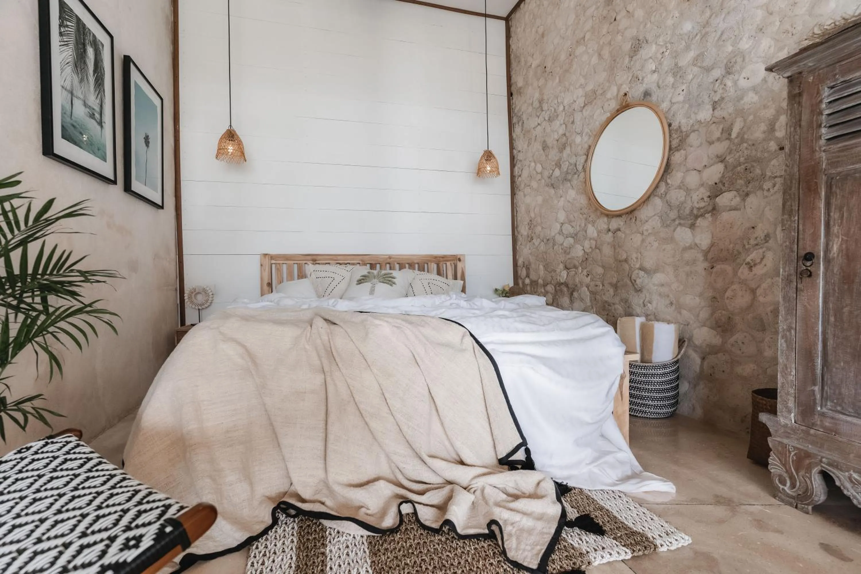 Bed in Villa Deeksha