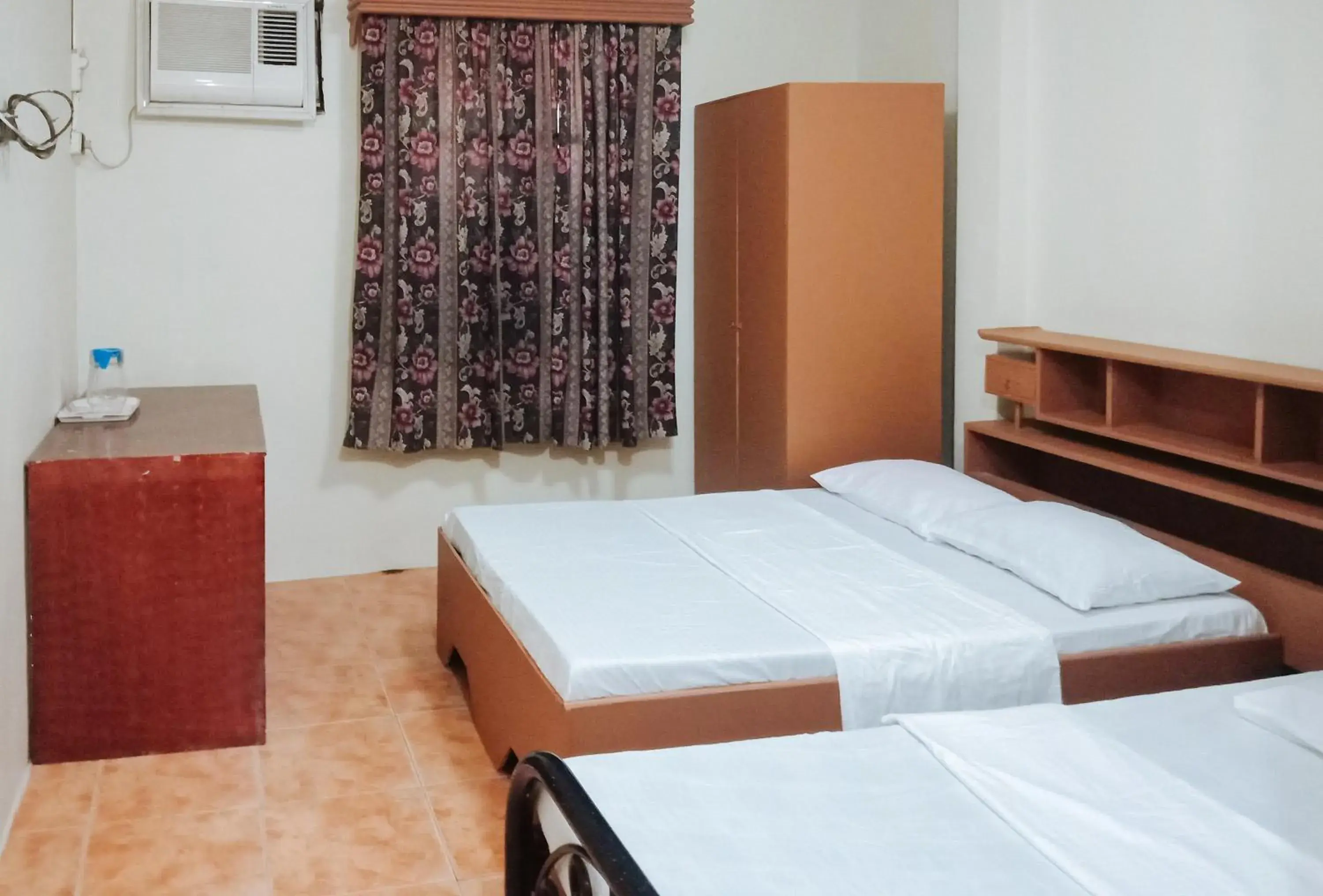 RedDoorz @ Plaza La Paz Iloilo City RedDoorz @ Plaza La Paz Iloilo City