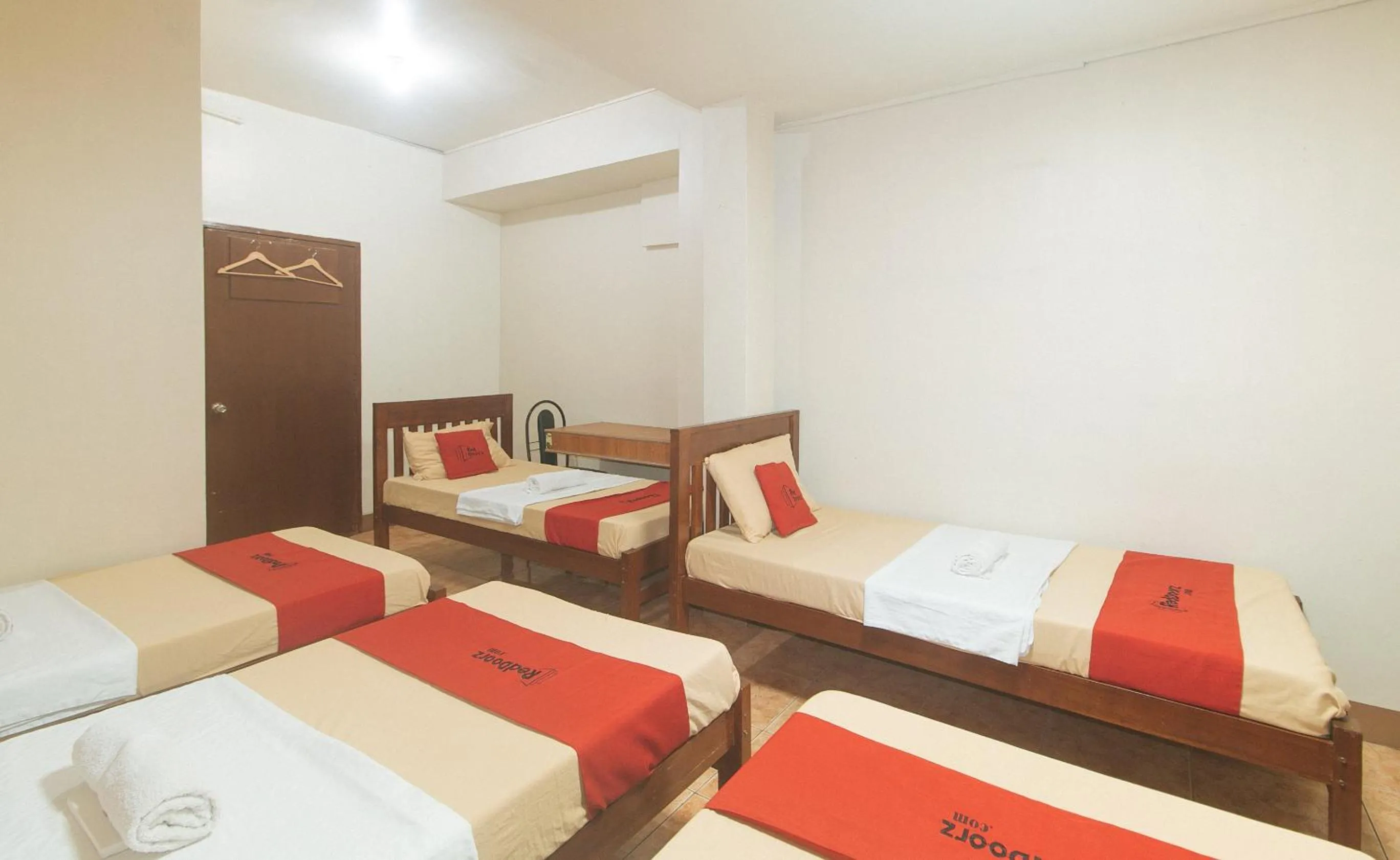 Bedroom, Bed in RedDoorz @ Plaza La Paz Iloilo City