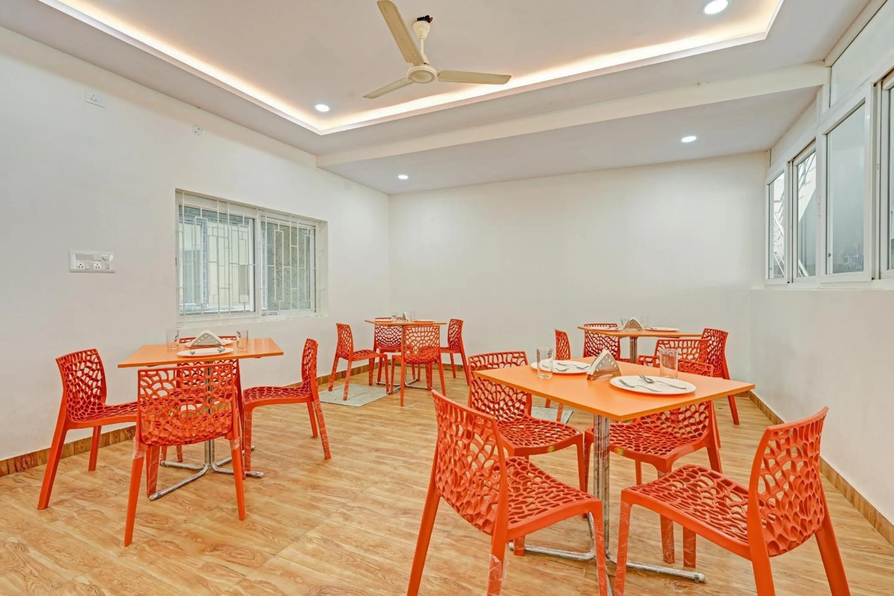 Restaurant/places to eat in Hotel O Rithanya Manyata Stay inn