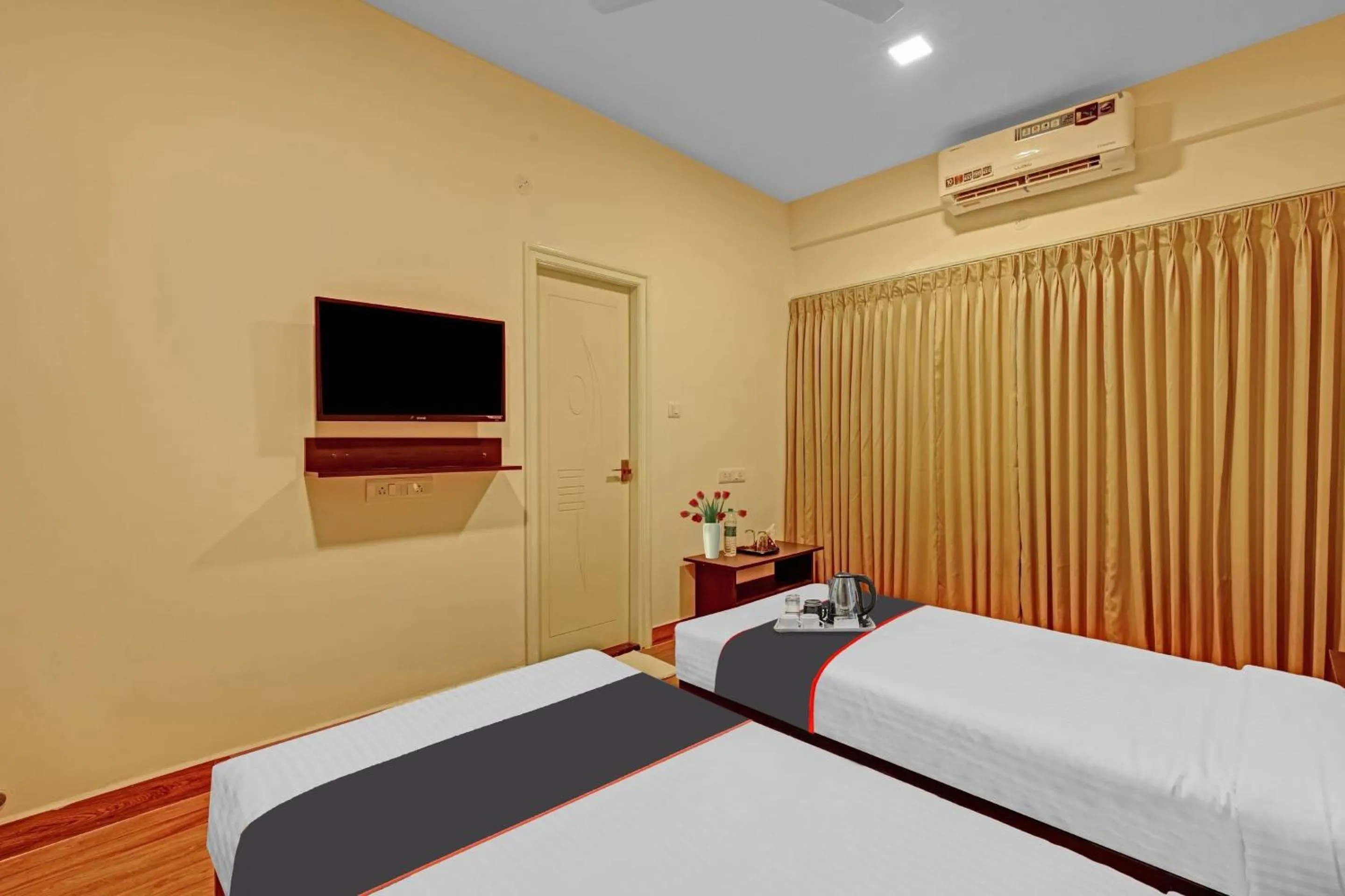 Bedroom, Bed in Super Hotel O Manyata Stay Inn